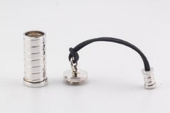 Boîte à pilules B.Zero 925 en argent sterling et cuir de cordon Bulgari