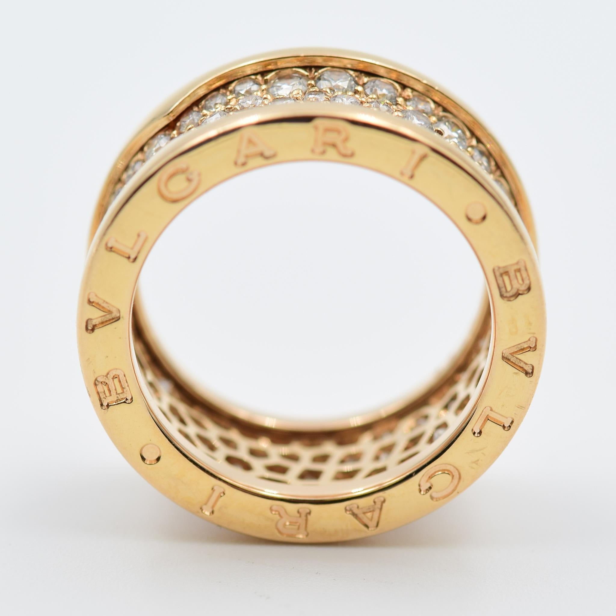 Round Cut Bulgari B.zero1 Ring 345585 in 18 Karat Gold with Pave Diamond on the Spiral