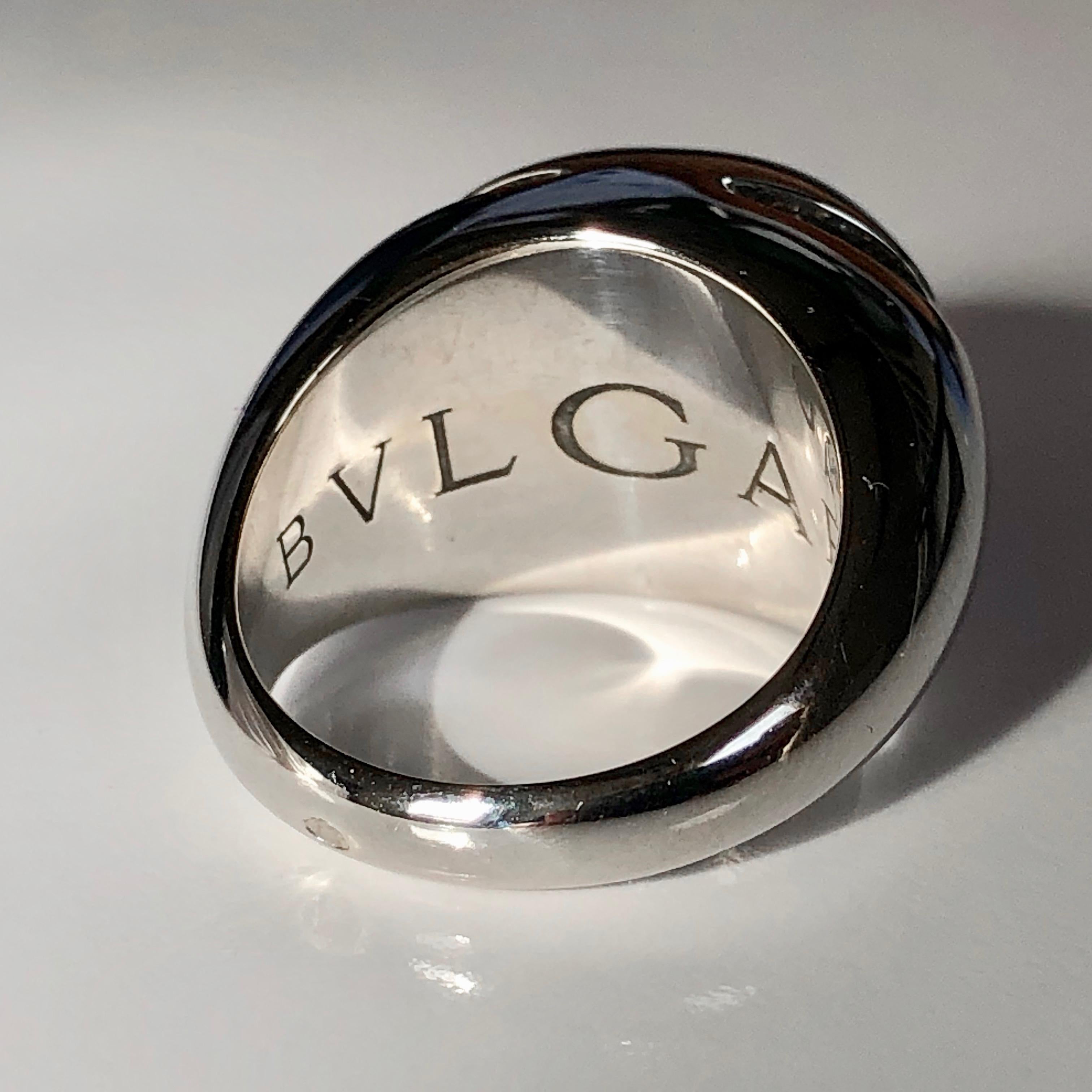 Bulgari Cabochon Dome Ring White Round Diamonds 18 Karat Gold, Bvlgari In Good Condition For Sale In London, GB