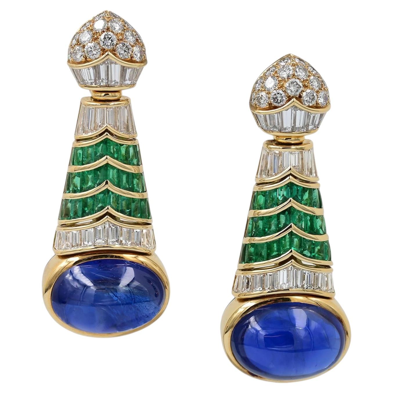 Orecchini Bulgari con zaffiro cabochon e diamante smeraldo