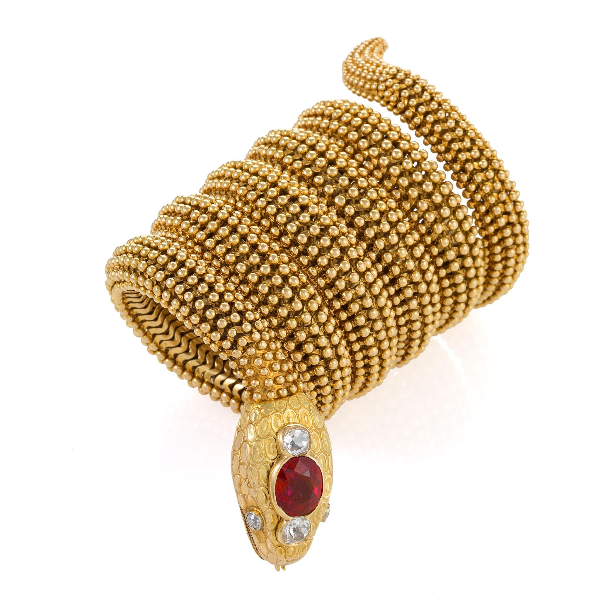 Taille ovale Bracelet Serpenti en rubis de Ceylan de Bulgari en vente