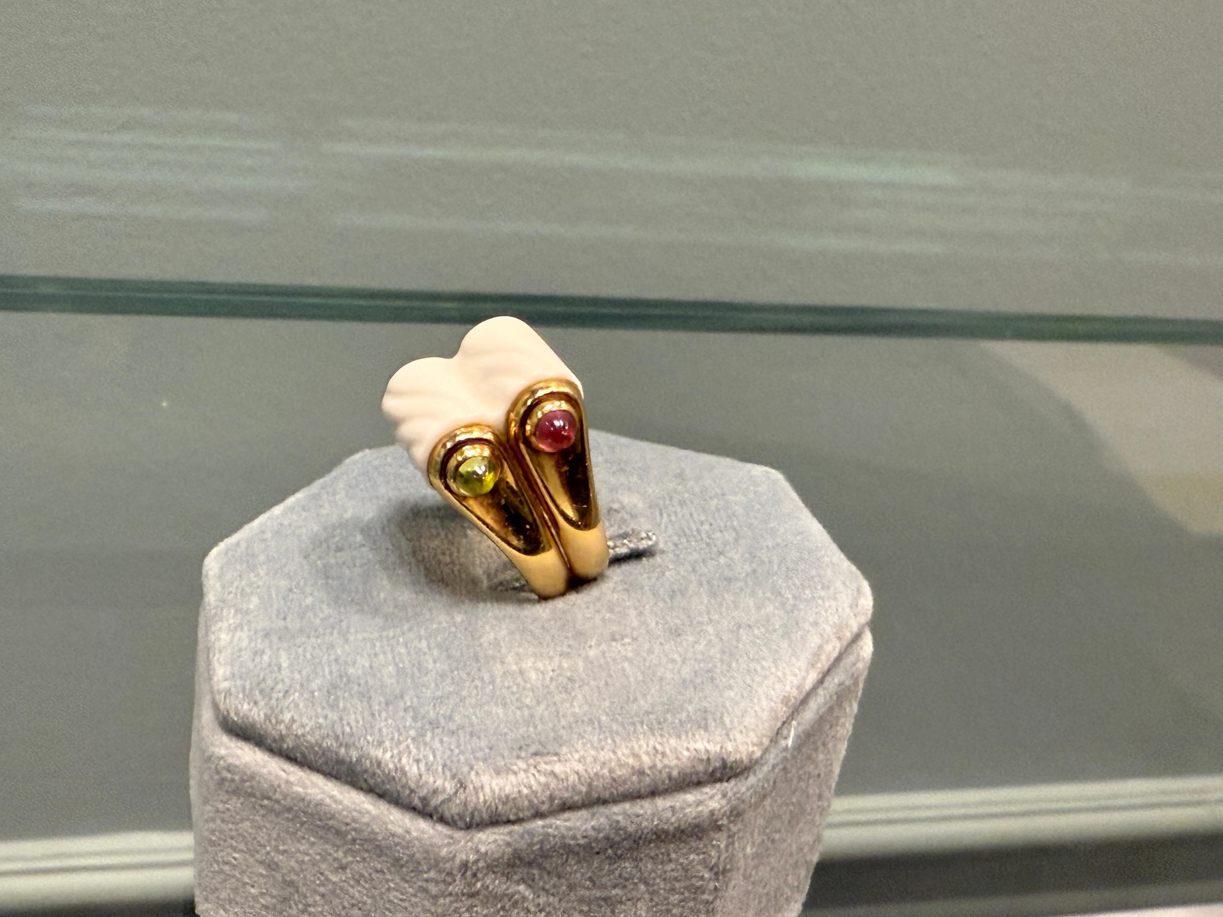 Bulgari collection Chandra, bague en or jaune 18 carats, tourmalines et péridots Unisexe en vente