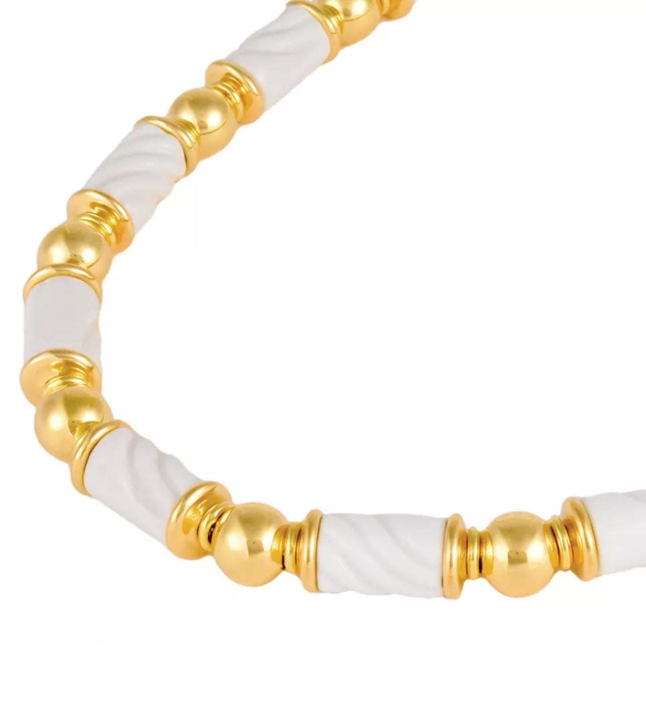 Bulgari Chandra Porcelain Gold Demi Parure In Excellent Condition In Napoli, NA