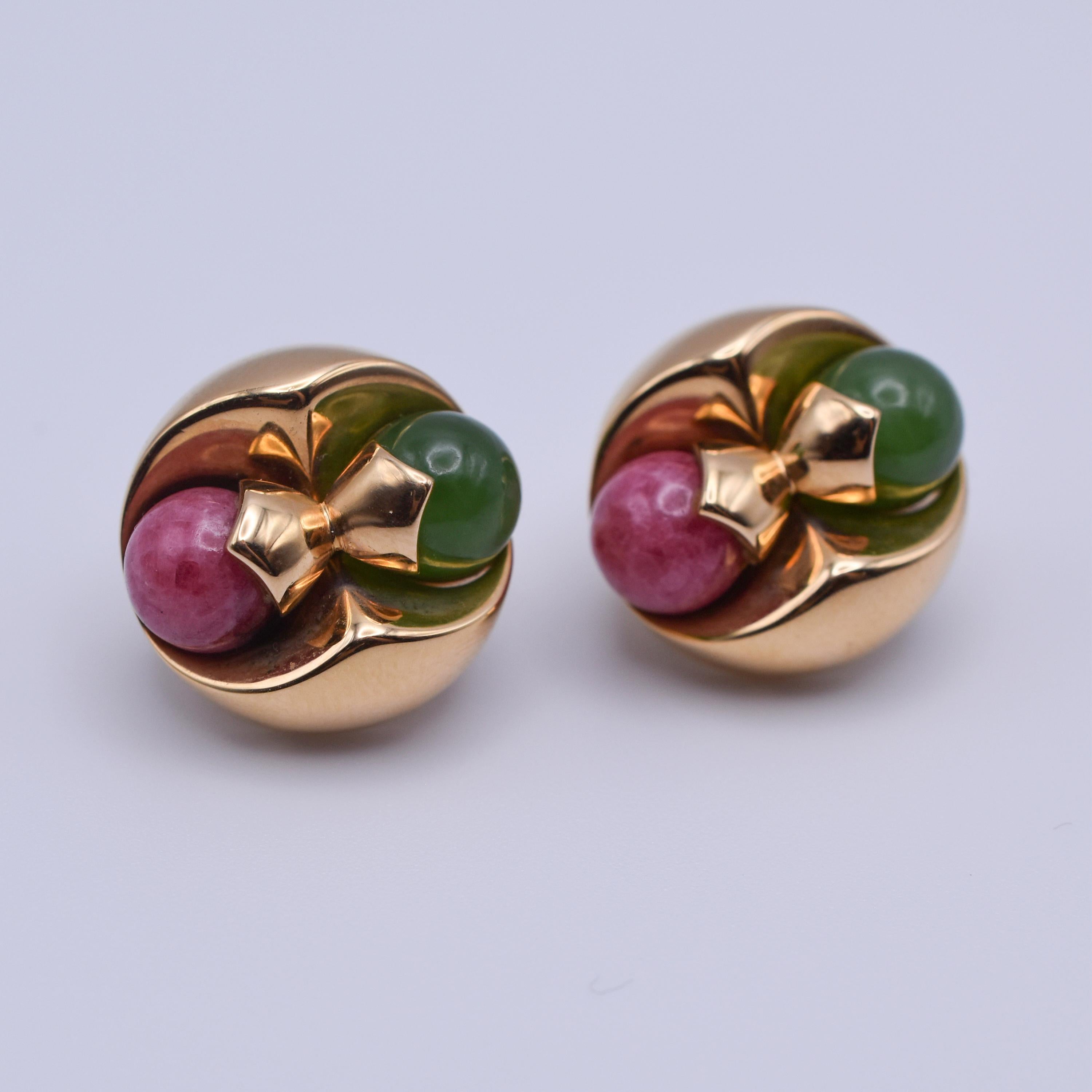 A Vintage pair of Bulgari Chrysophrase Gold Earclips, crafted in 18k gold. Made in Italy, circa 1980