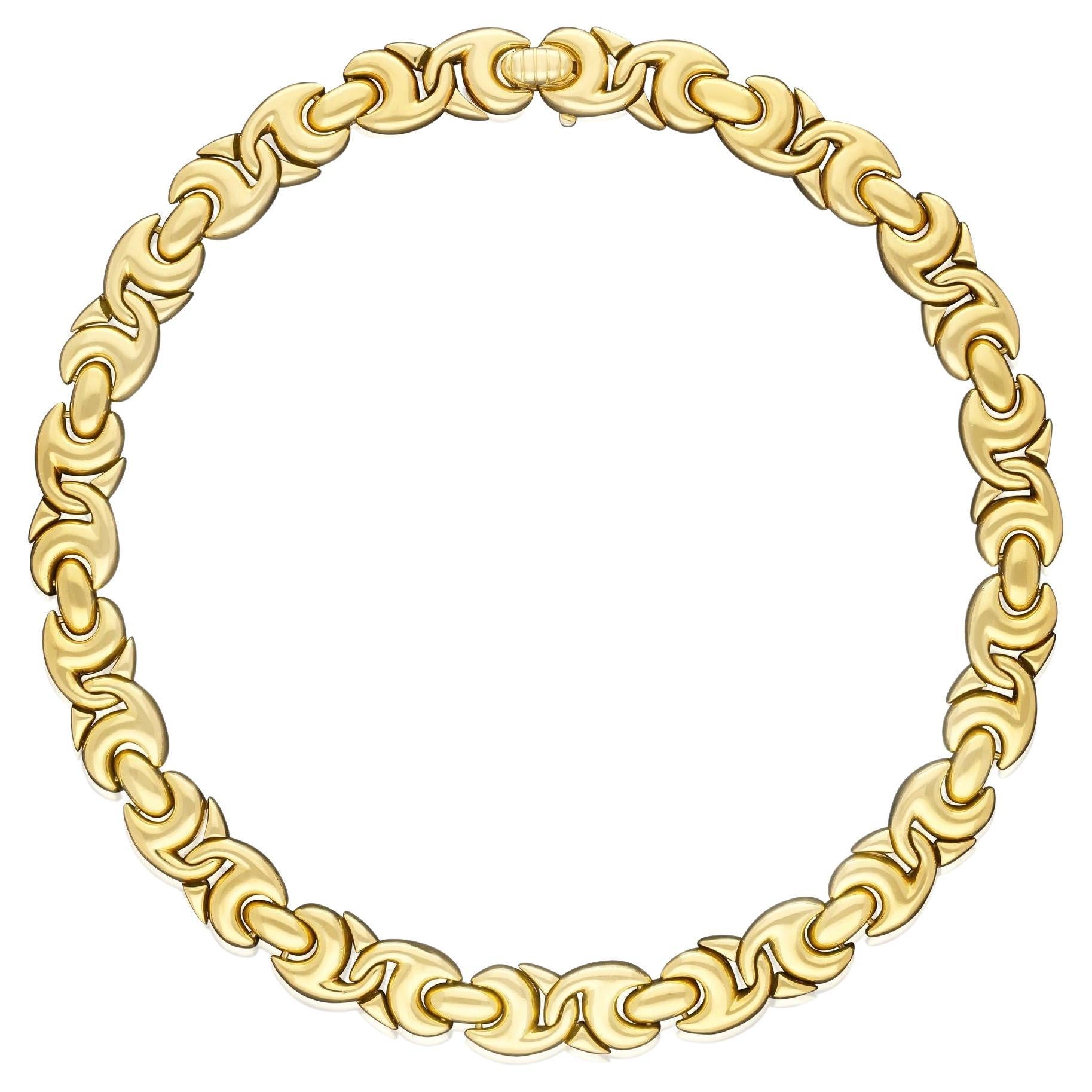 Bulgari Chunky 18 Carat Gold Fancy Link Chain Collar Necklace, circa 1980s
