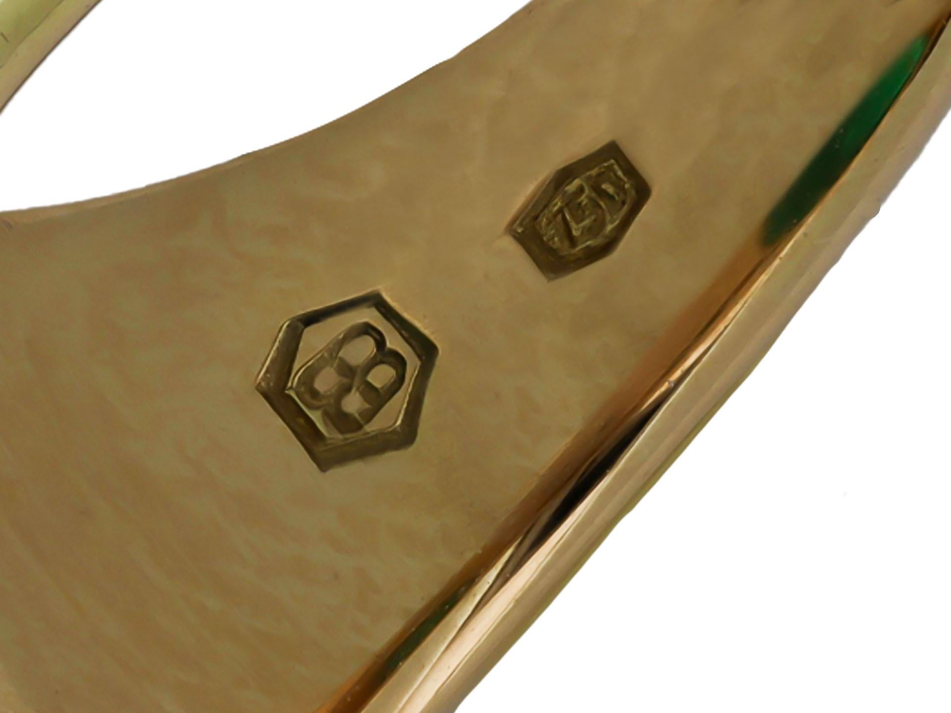 Anello con smeraldo colombiano di Bulgari, 1970 circa. In condizioni ottime in vendita a London, GB