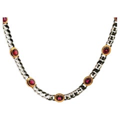Bulgari Curb Kette Gliederhalskette mit Granat in Lünettenfassung 18K Weiß- und Gelbgold