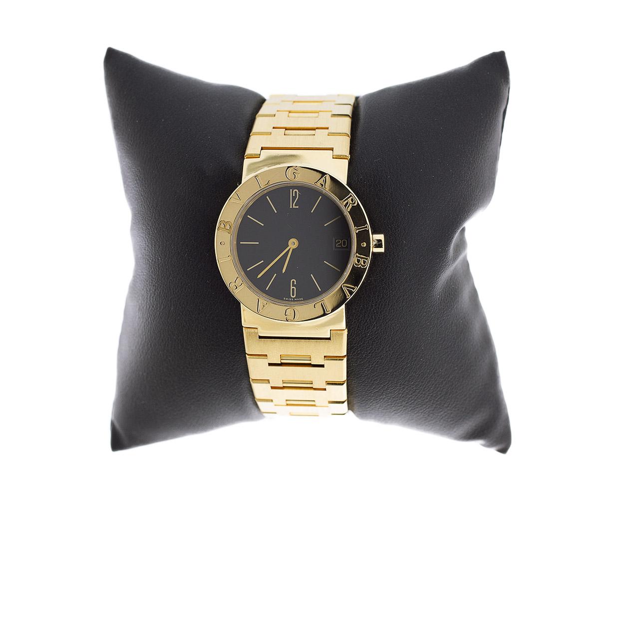 Product Details:
Estimated Retail:  $16,000.00
Condition: Pre Owned
Brand: Bulgari
Collection: Diagono
Case Material: Yellow Gold
Gender: Women's
MPN: BB33GGD
Movement: Quartz Battery
Face Color: Black
Band Type: Bracelet
Case Size: 33
Style: