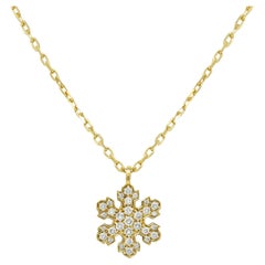 Vintage Bulgari Diamond 0.75 CTW Diamond 18 Karat Gold Fiocco De Neve Snowflake Necklace