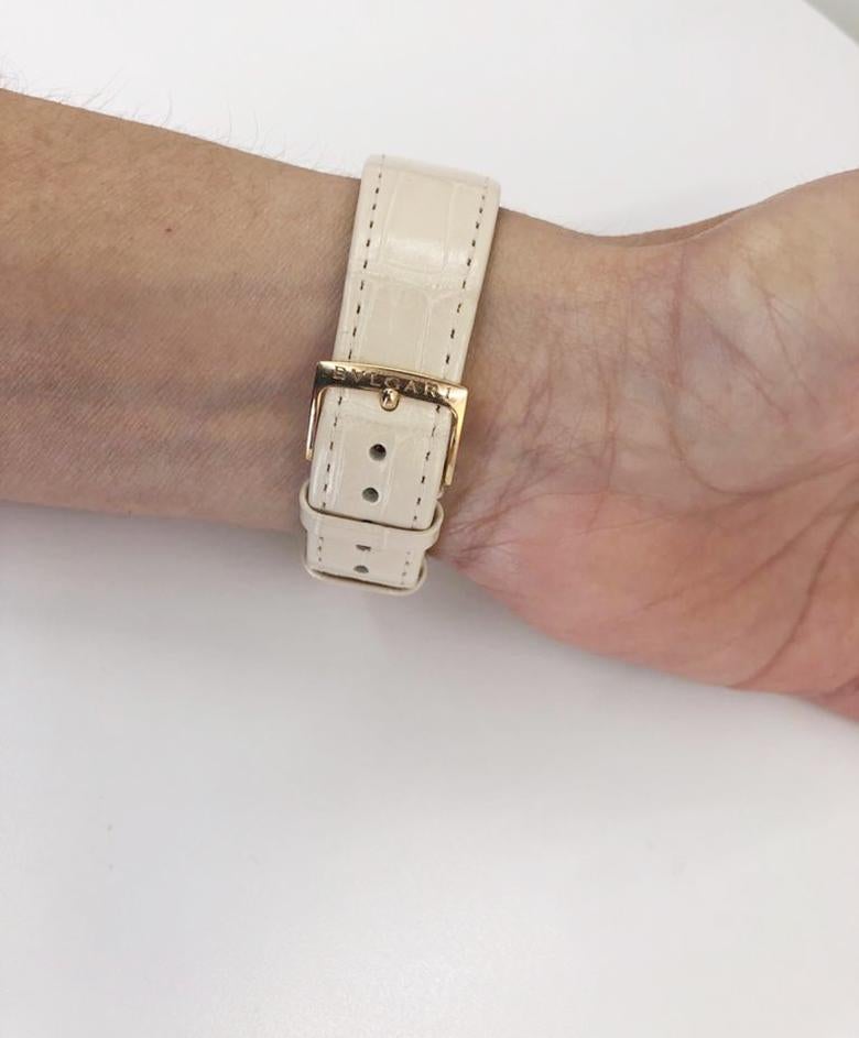 Montre-bracelet Bulgari pour femme à motif tourbillon en or rose, diamants et améthystes Unisexe en vente