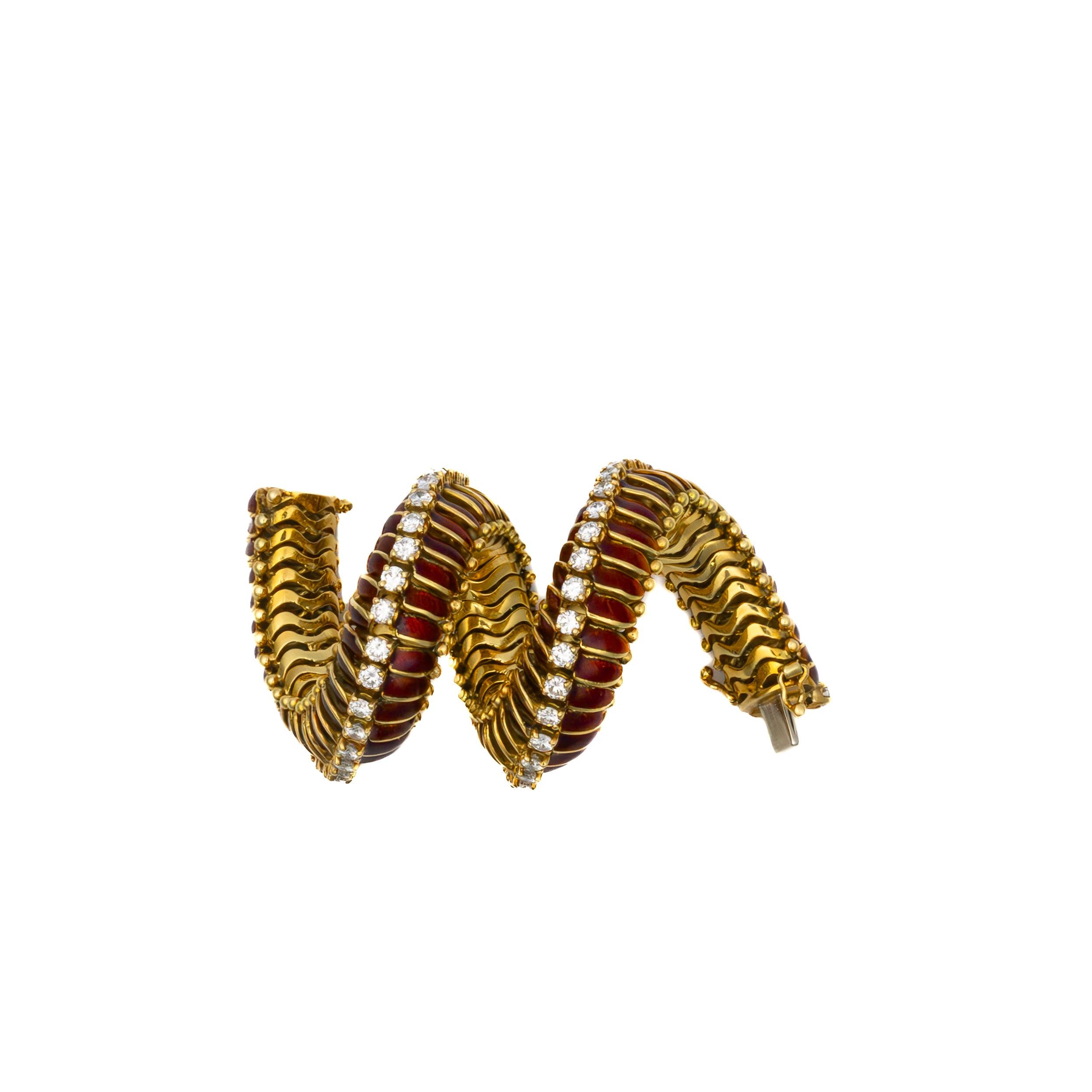 Bracciale Bulgari con diamanti e smalto rosso

Questo elegante bracciale di Bulgari mette in mostra l'eccezionale maestria artigianale e l'iconica estetica del marchio. Caratterizzato da ricchi dettagli in smalto rosso accentuati da una fila