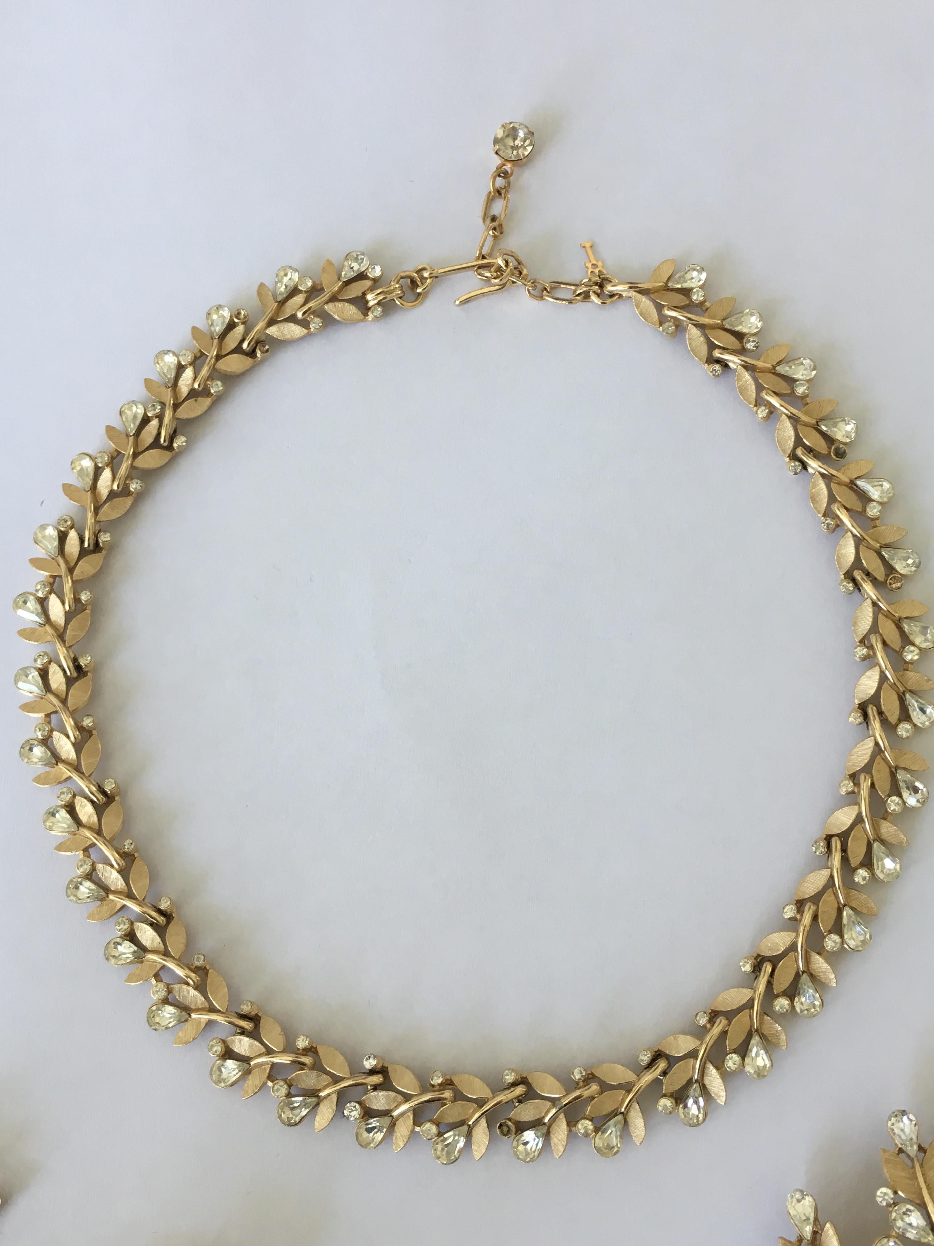 Vintage Costume Jewelry Set by Trifari, circa 1960 For Sale 6