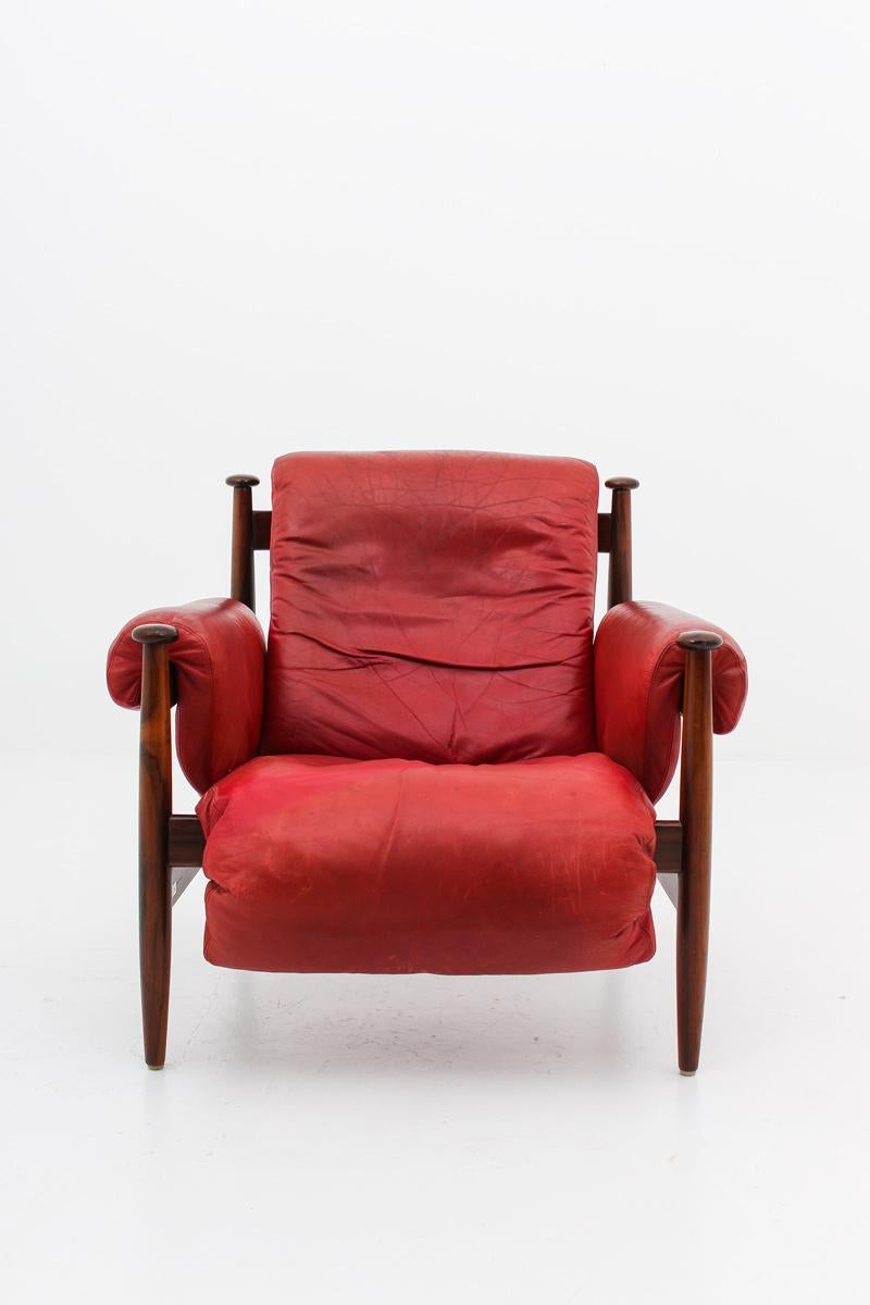scandinavian leather chairs