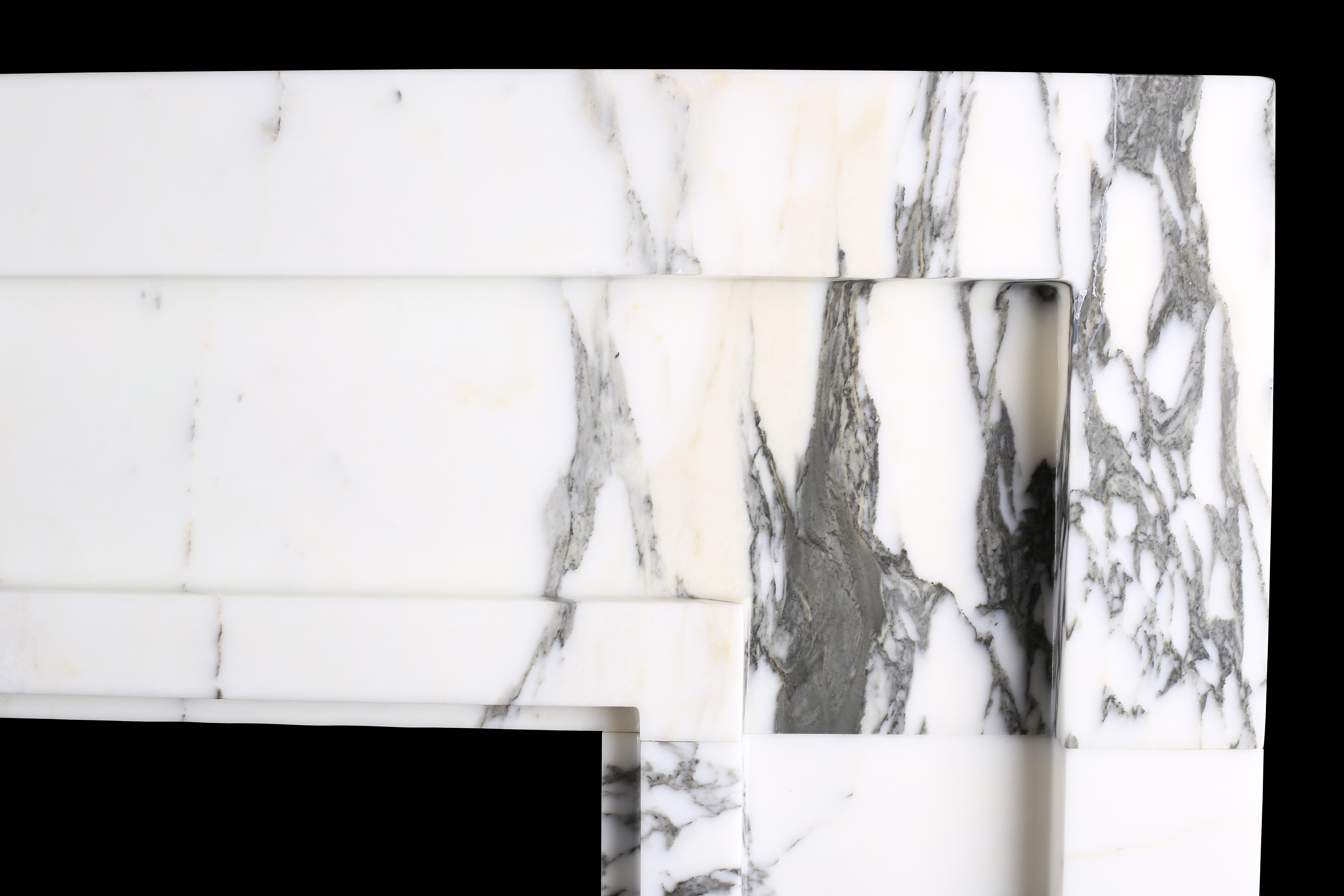 Stylish, Elegant Grand Bolection Fireplace Surround in Italian Arabescato Marble In Excellent Condition For Sale In London, GB