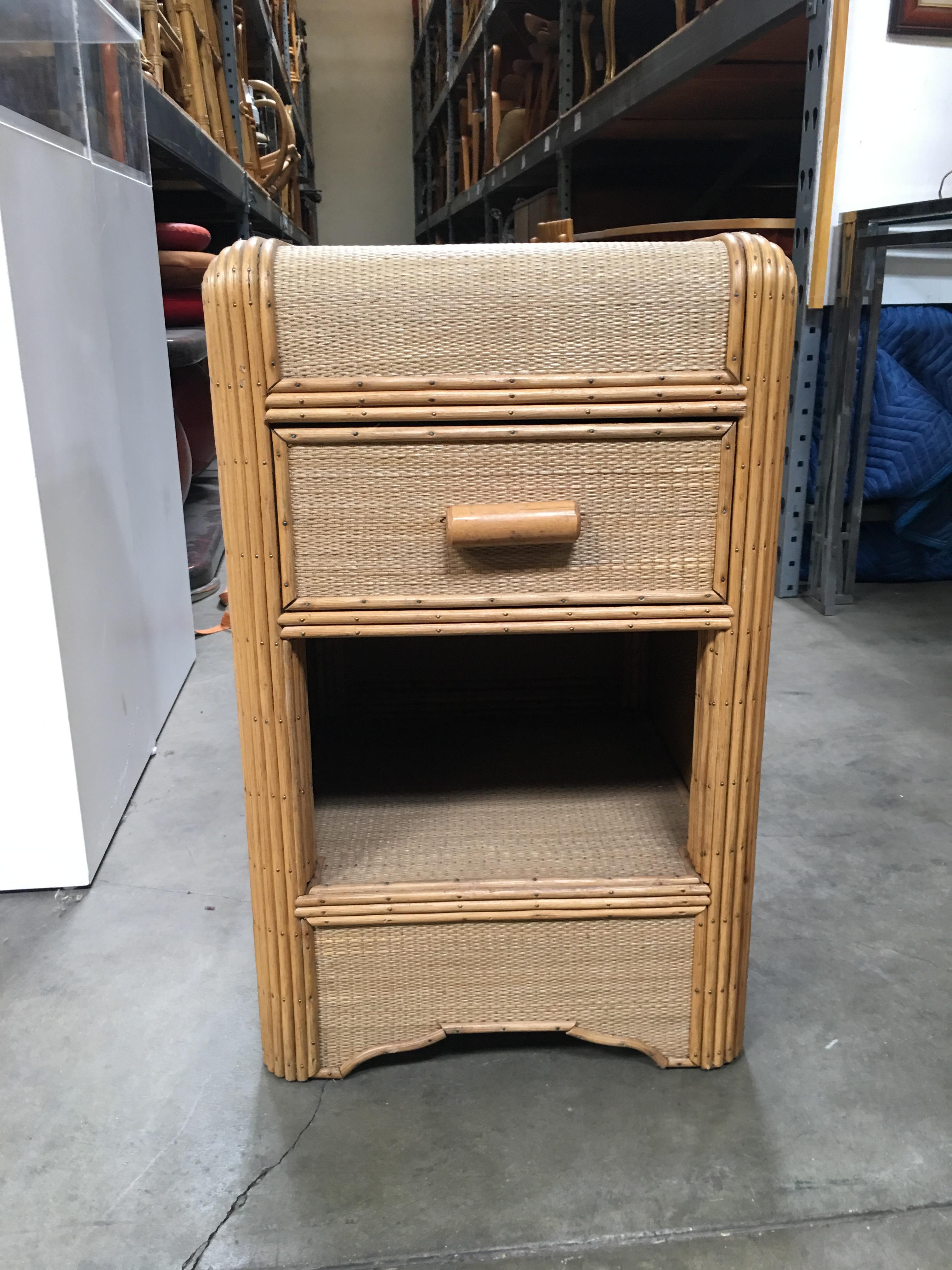 Streamline Stick Rattan Side Table with Grass Mat Coverings In Excellent Condition In Van Nuys, CA