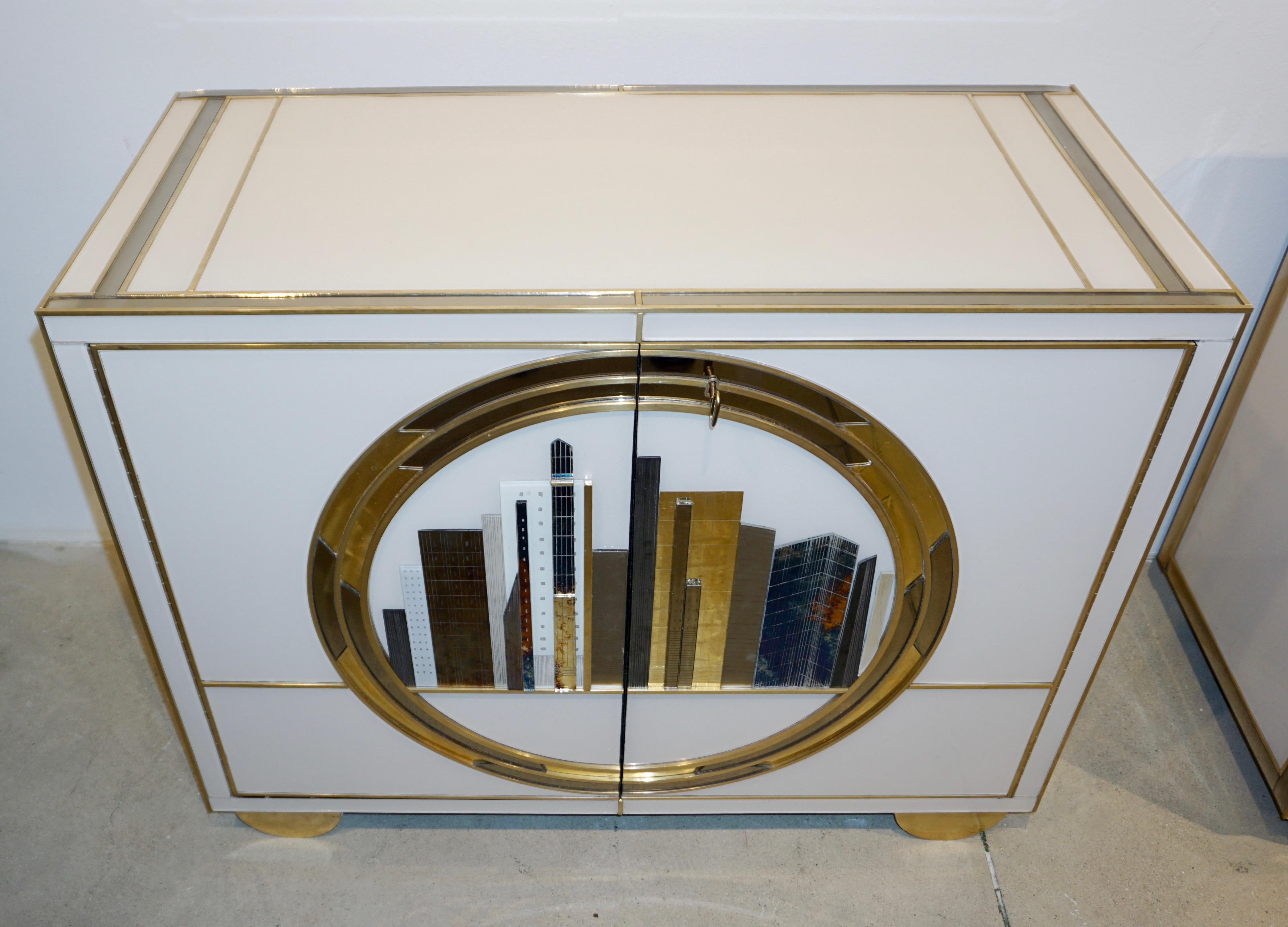 Art Glass Italian Contemporary Bespoke Ivory Cabinets with New York Blue & Gold Sculpture For Sale