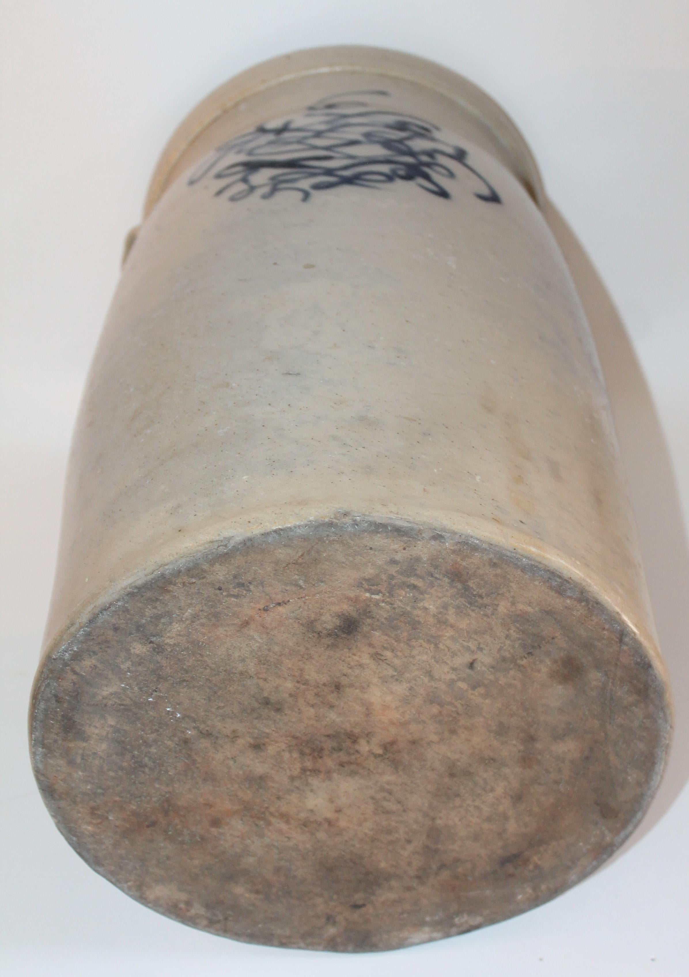 19th Century  Butter Churn Crock With Blue Decoration In Good Condition For Sale In Los Angeles, CA