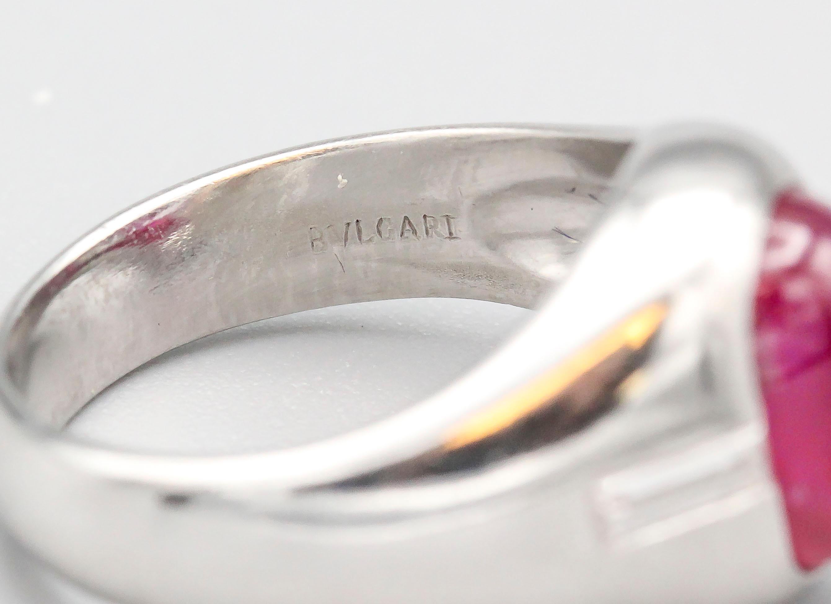 Bulgari Diamond Cabochon Ruby Platinum Ring In Good Condition In New York, NY