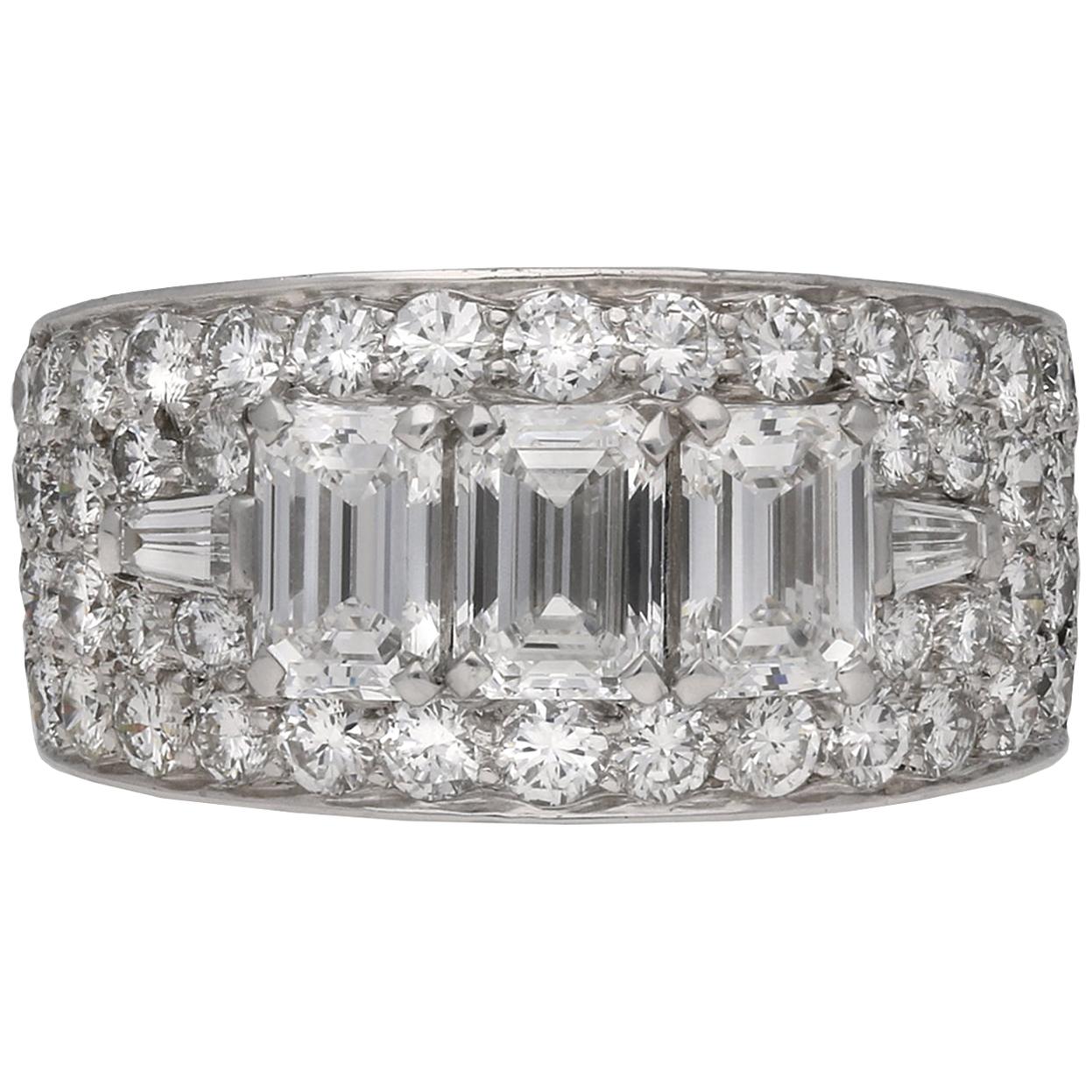 Bulgari Diamond Cluster Ring, circa 1960 For Sale