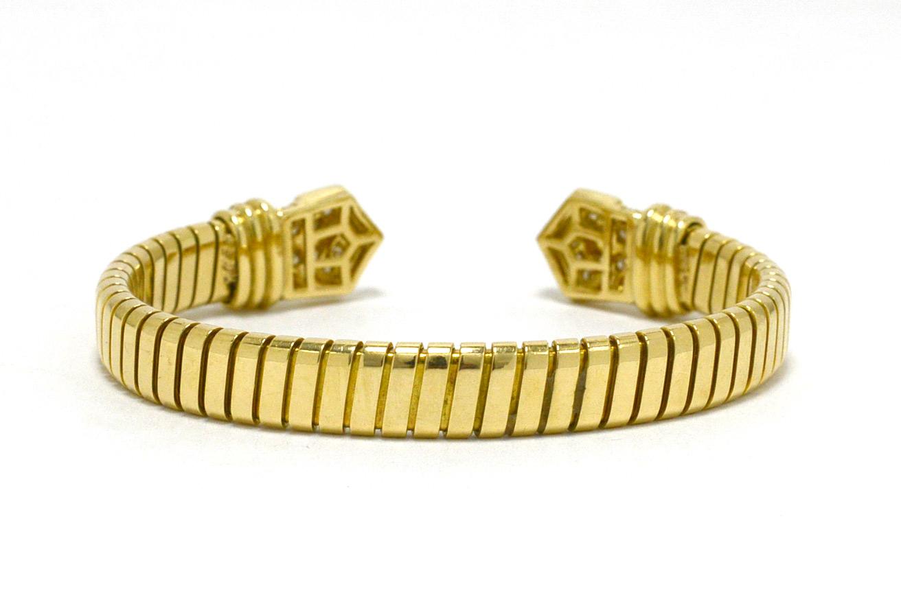 Round Cut Bulgari Diamond Flexible Link Cuff Bangle Bracelet Bvlgari 18K Gold 1970s Estate