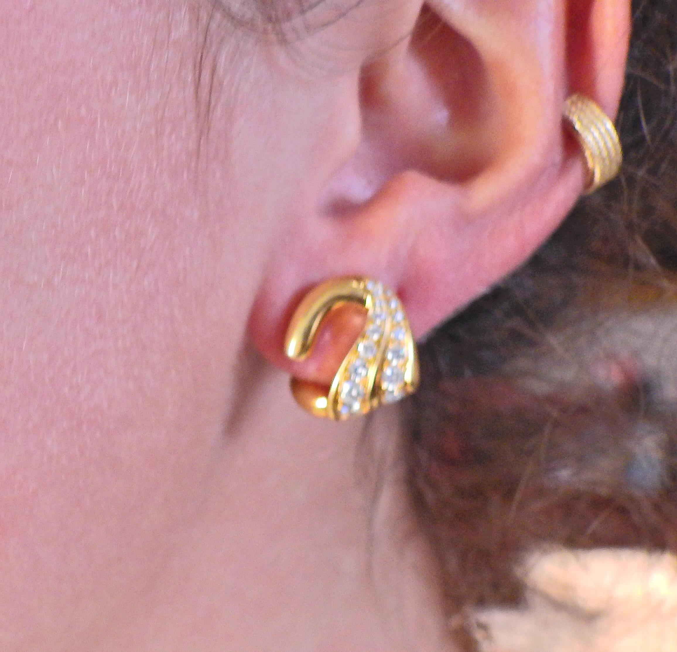 Round Cut Bulgari Diamond Gold Earrings
