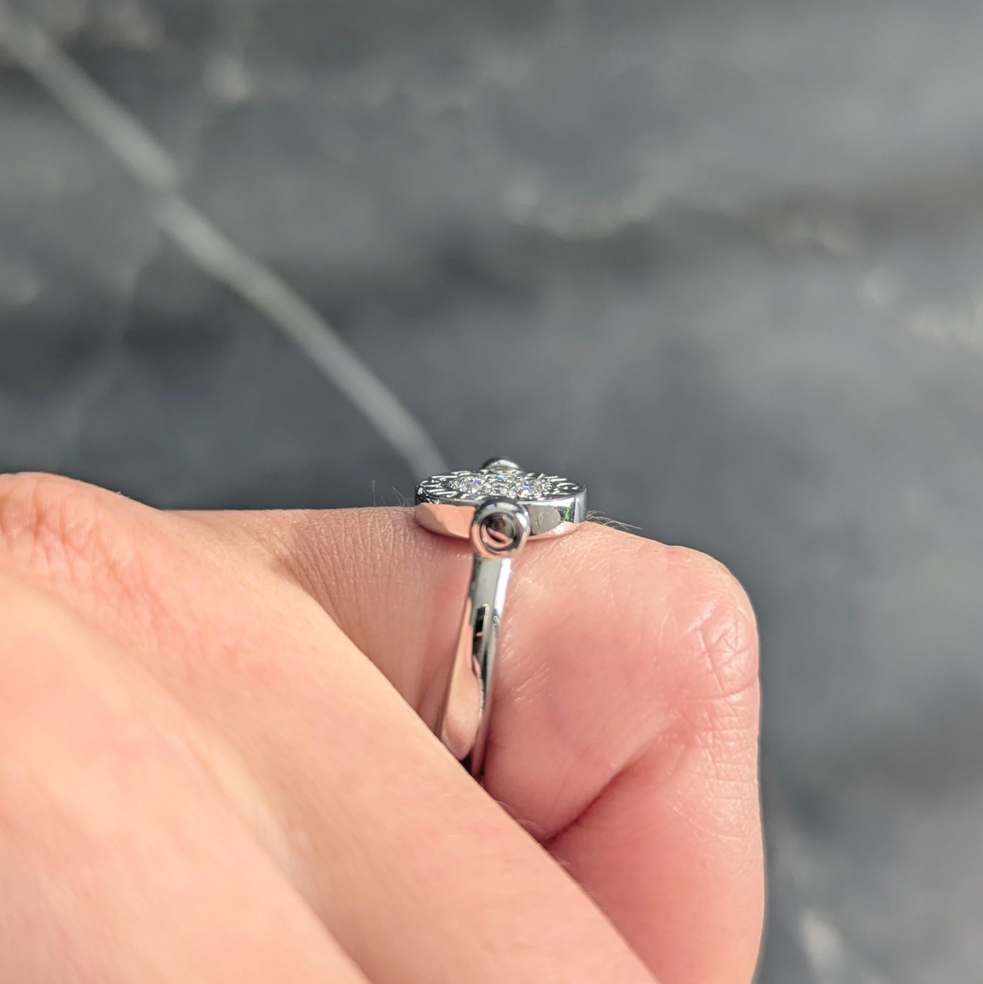 Bulgari Anello con diamante e onice in oro bianco 18 carati con firma a ribalta in vendita 8