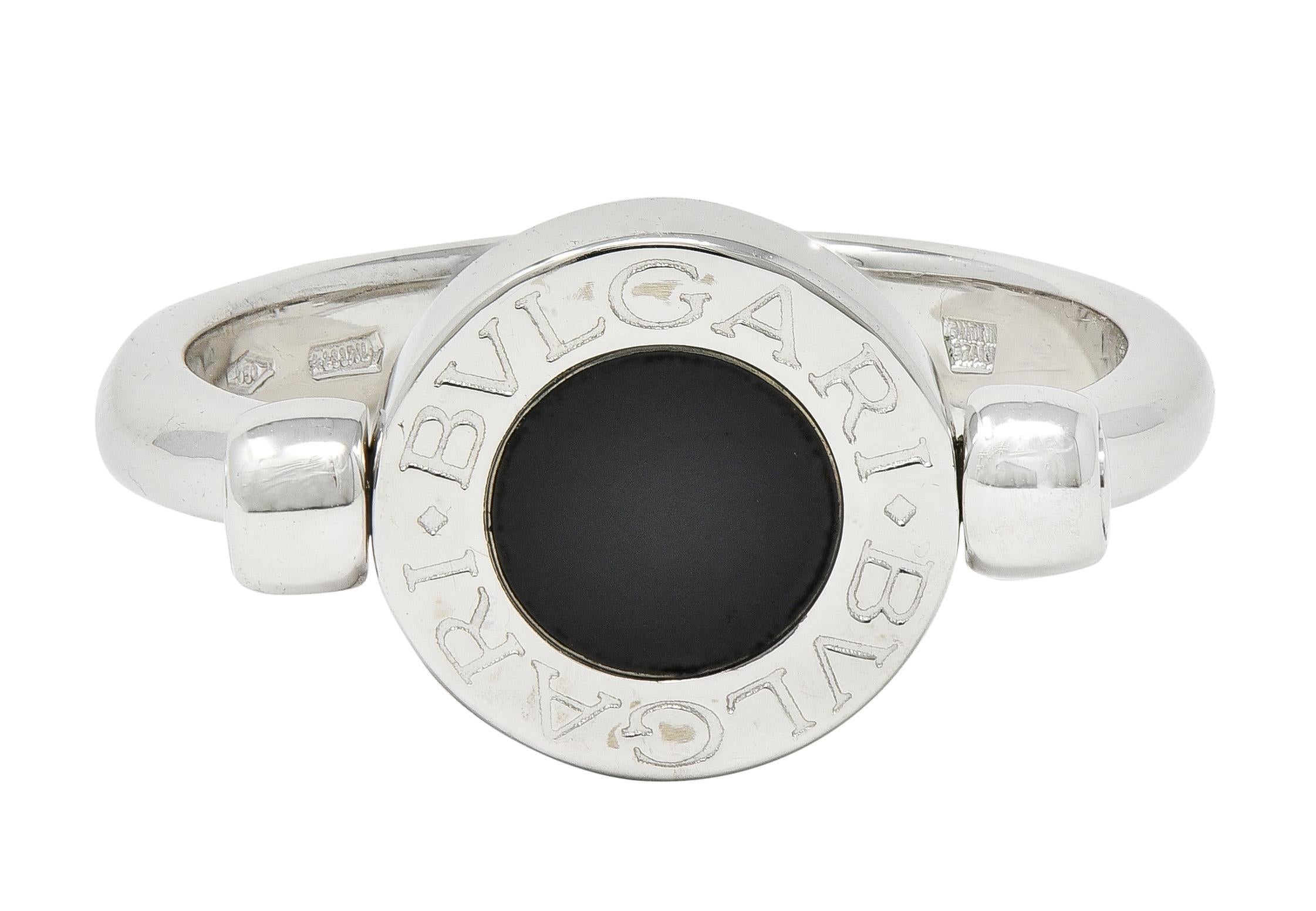 Contemporaneo Bulgari Anello con diamante e onice in oro bianco 18 carati con firma a ribalta in vendita