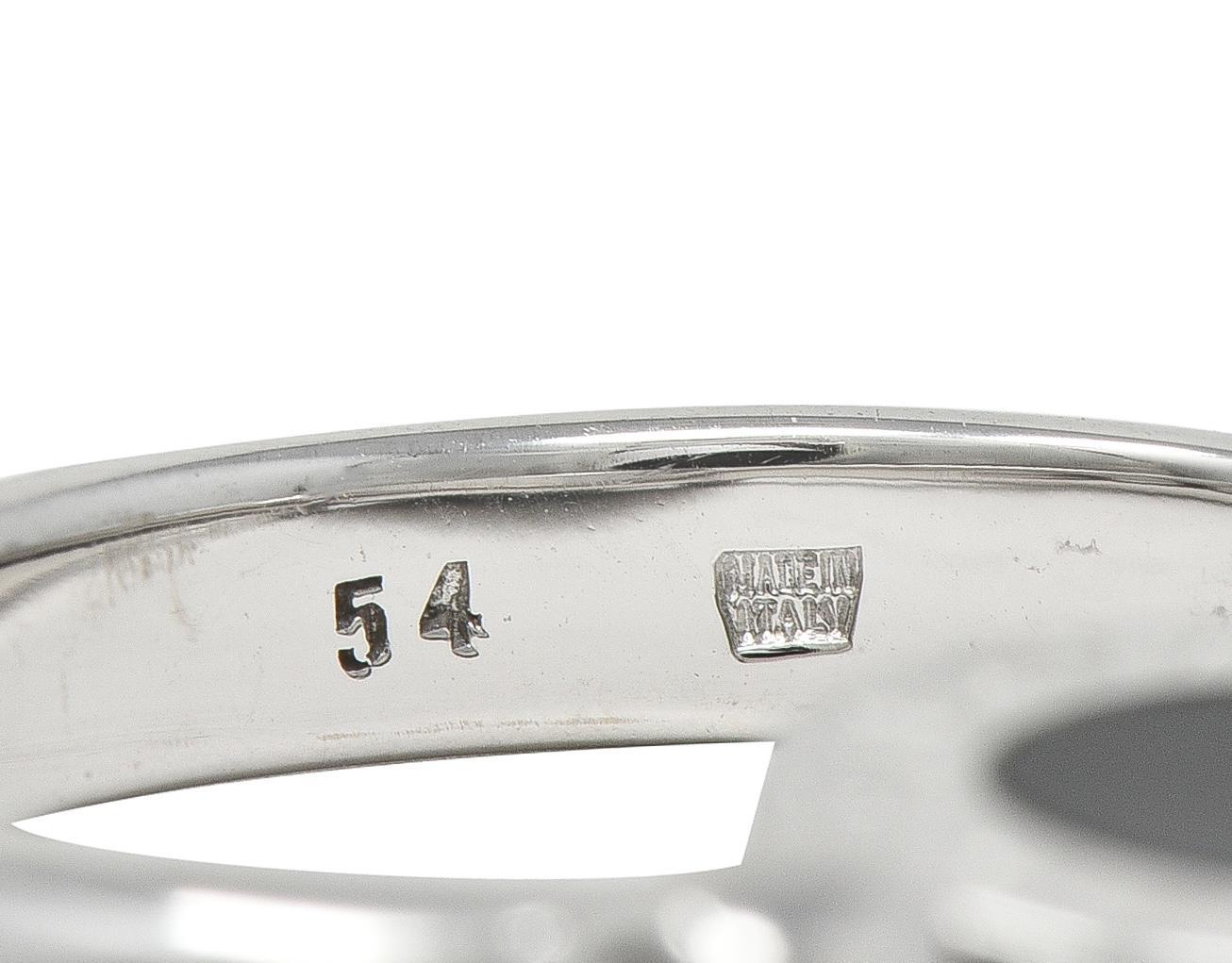 Bulgari Anello con diamante e onice in oro bianco 18 carati con firma a ribalta in vendita 1