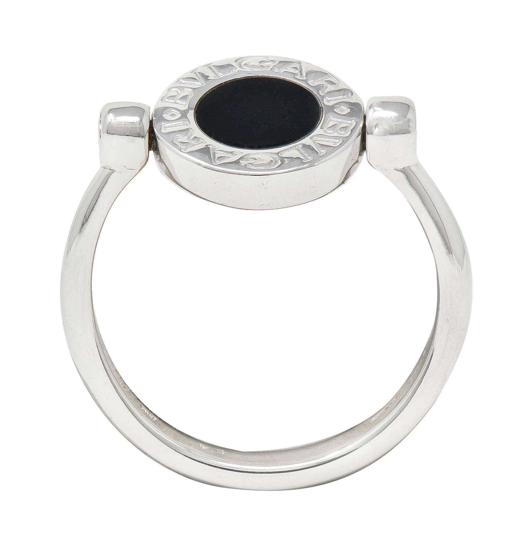 Bulgari Anello con diamante e onice in oro bianco 18 carati con firma a ribalta in vendita 2