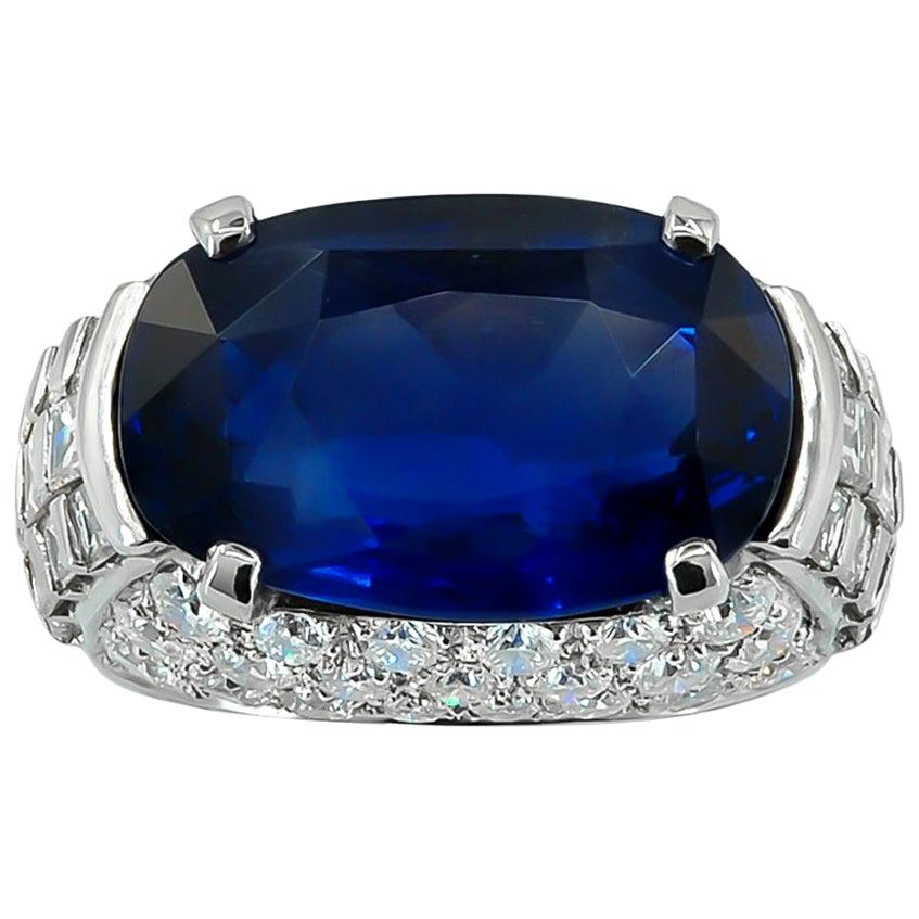 Bulgari Diamond AGL Certified  Oval-Shaped Ceylon No Heat Sapphire Ring For Sale