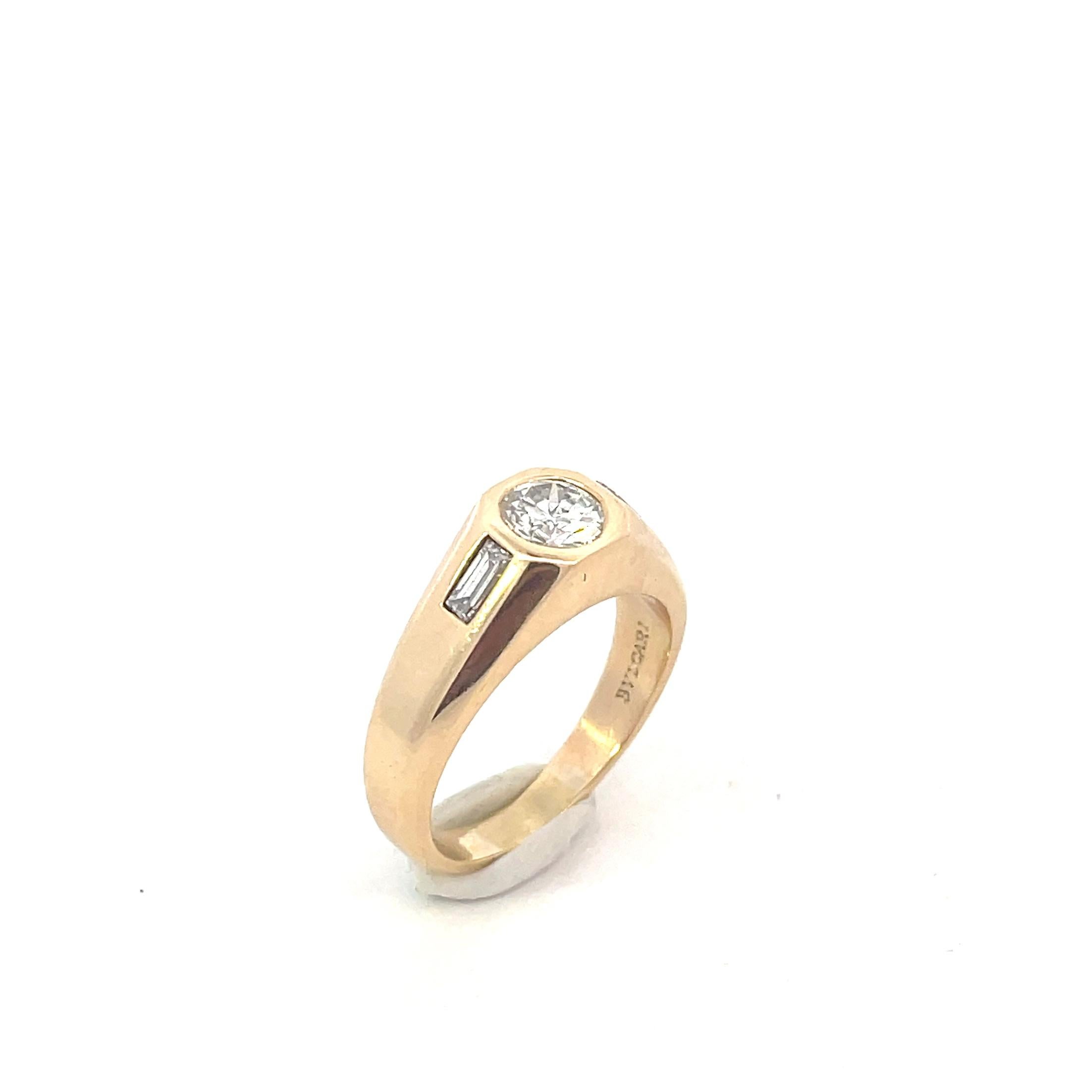 Women's or Men's Bulgari Diamond Ring 18kt Yellow Gold 1970's For Sale