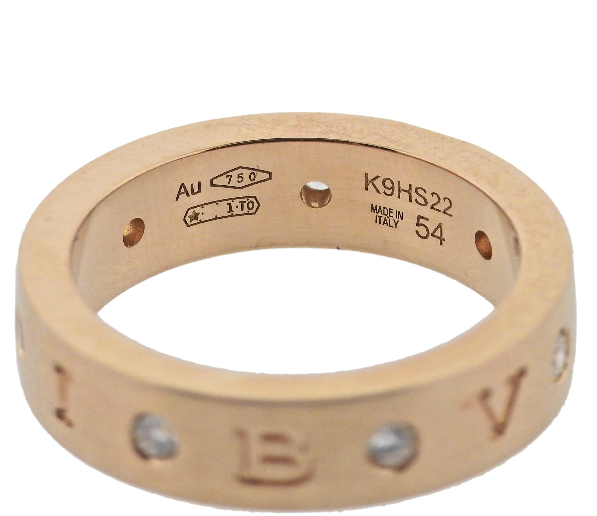 Ring aus 18 Karat Roségold von Bvlgari mit 0,20 Karat G/VS-Diamanten. Einzelhandel $3700. Wird mit COA und Box geliefert. Ringgröße 6,75, der Ring ist 6 mm breit. Markiert  Bvlgari, hergestellt in Italien, italienische Marke, 750, Seriennummer.