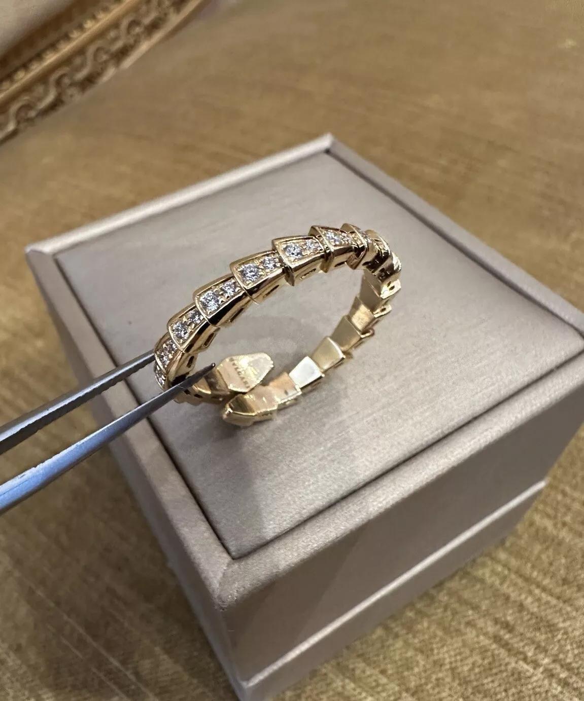 Bulgari Diamond Serpenti Viper Ring Size XXL in 18k Yellow Gold In Excellent Condition In La Jolla, CA