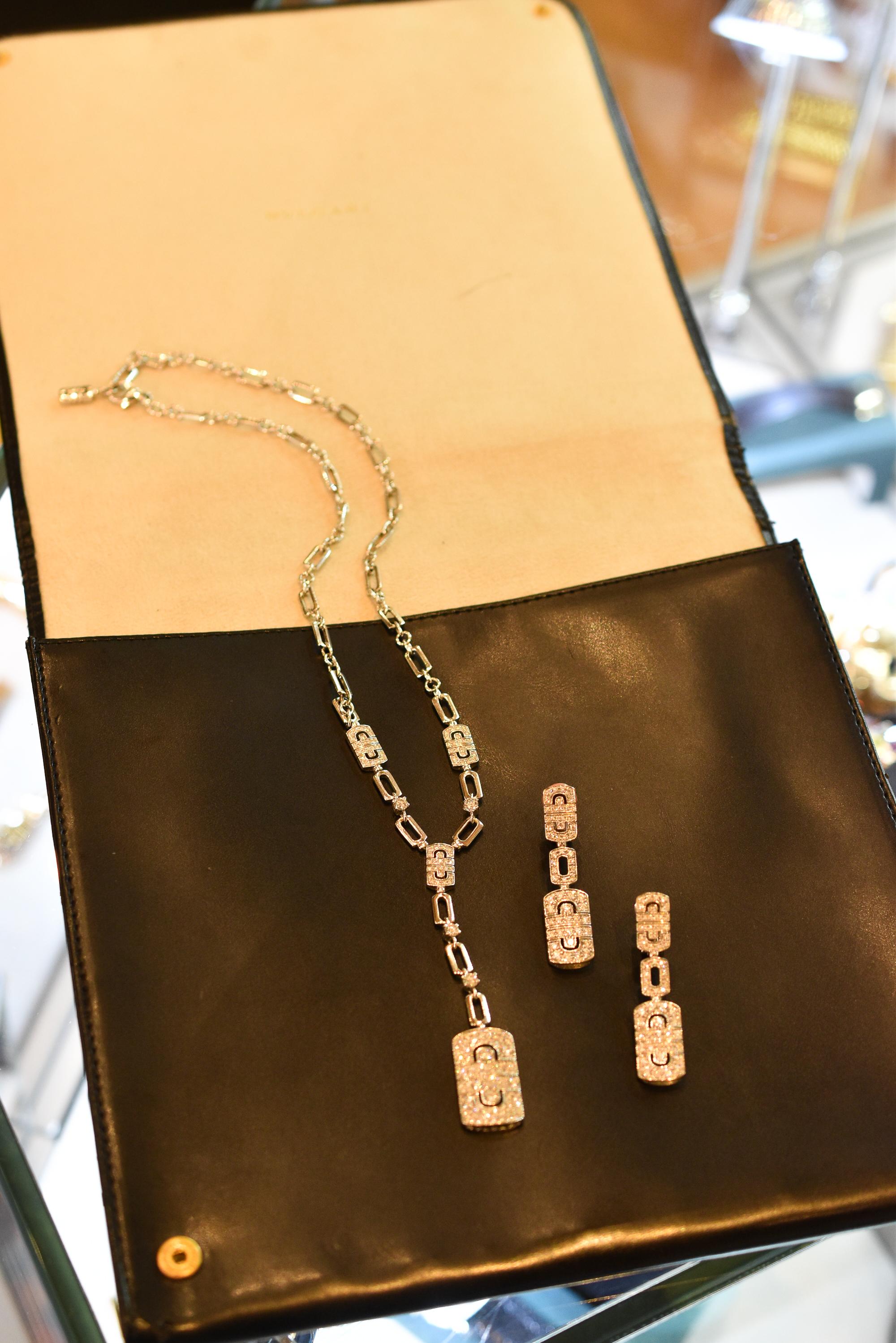 Bulgari Diamond-set 'Parentesi' Necklace and Pendant Earclips Demi Parure For Sale 2
