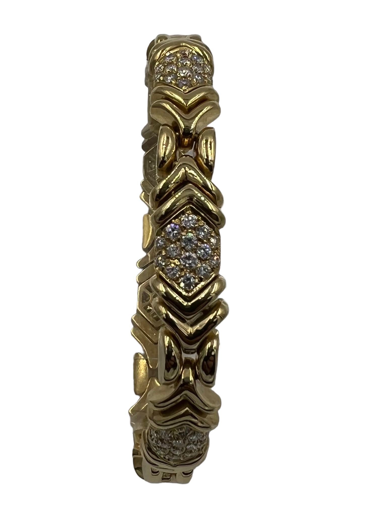 Contemporary Bulgari Diamond Yellow Gold Parentesi Bracelet 7.75