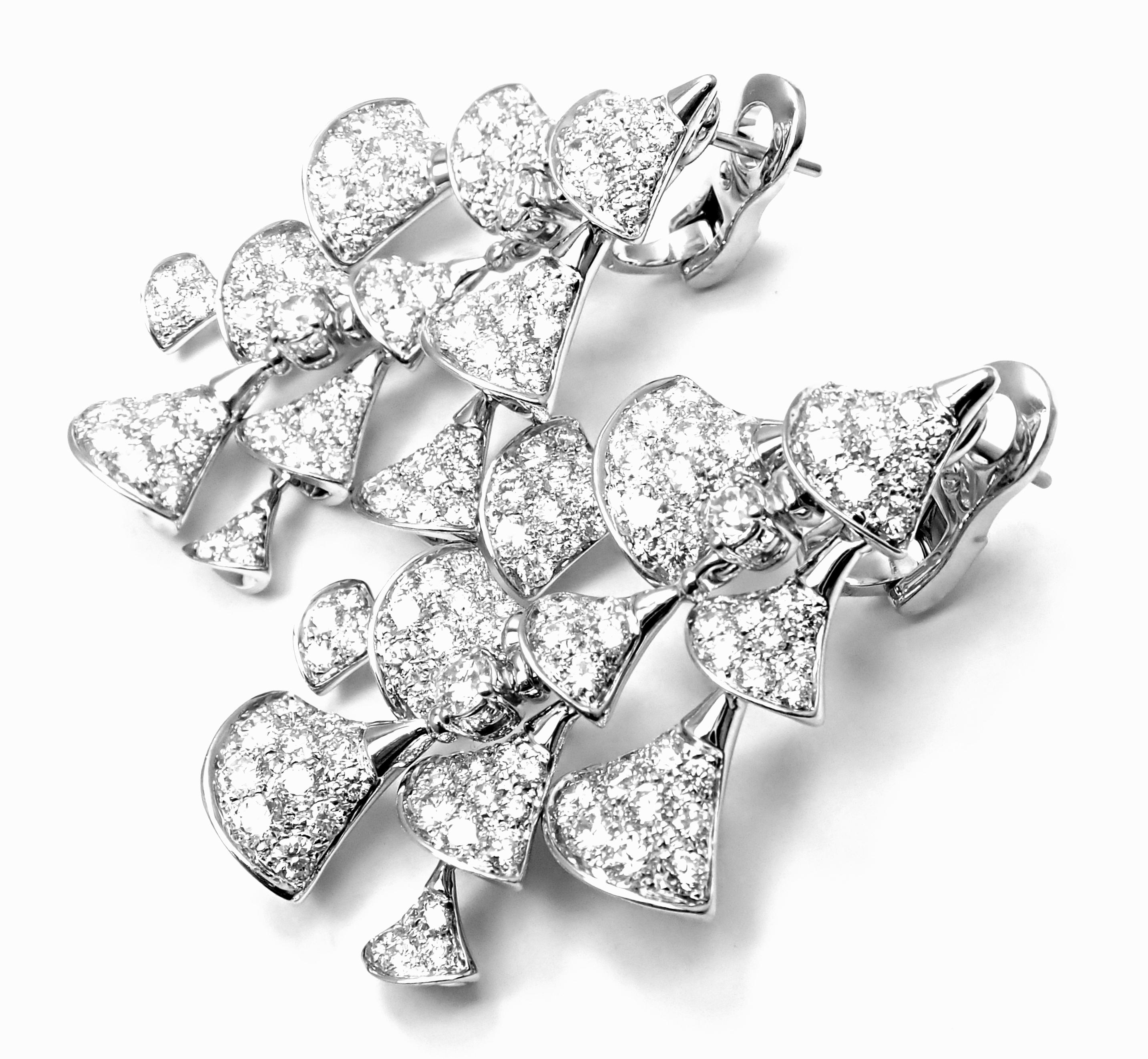 Women's or Men's Bulgari Diva's Dream 10.5 Carat Diamond White Gold Drop Earrings