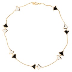 Bulgari Divas' Dream 18 Kt. Collier de nacre et d'onyx en or rose