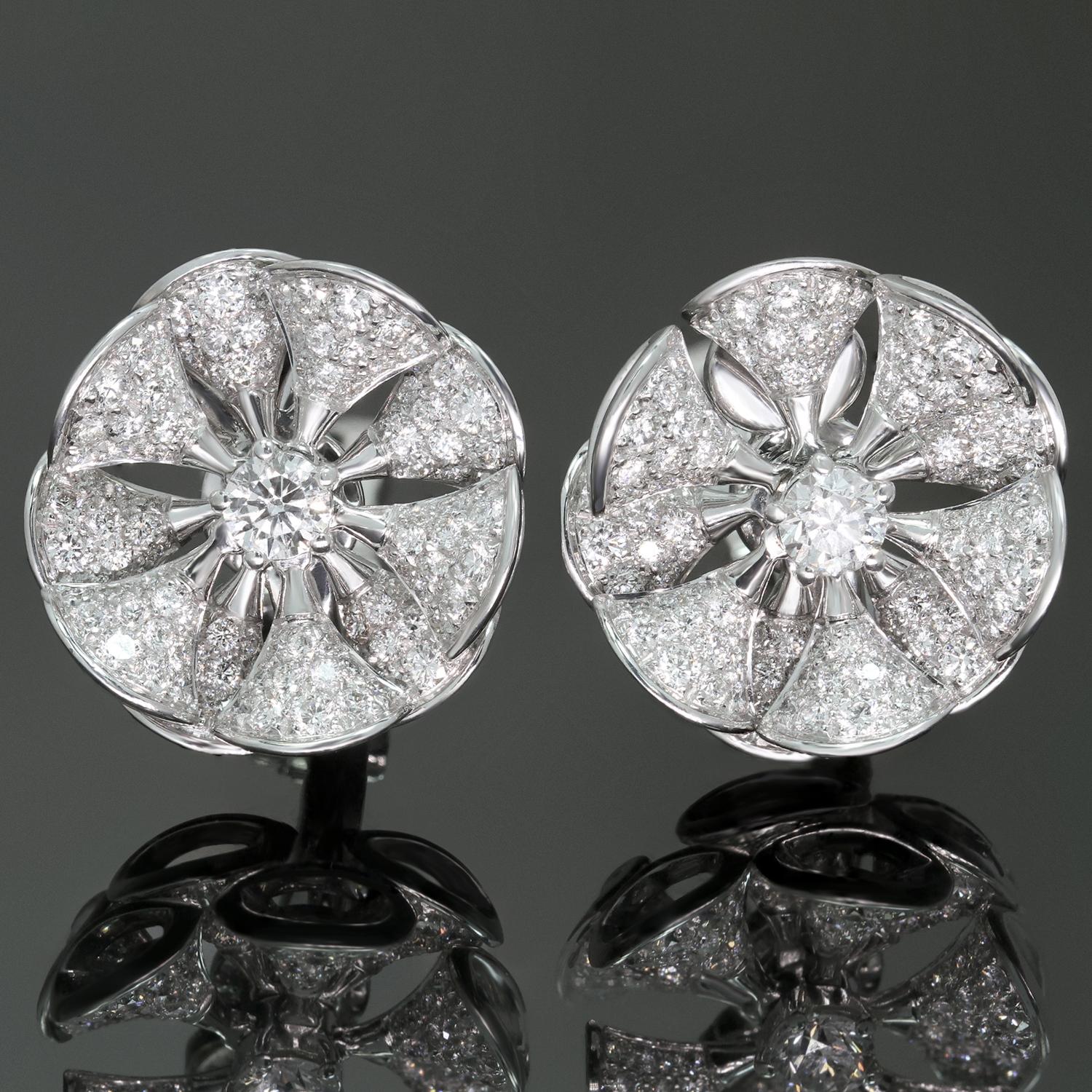 Bulgari Divas' Dream Diamond White Gold Flower Earrings In Excellent Condition For Sale In New York, NY