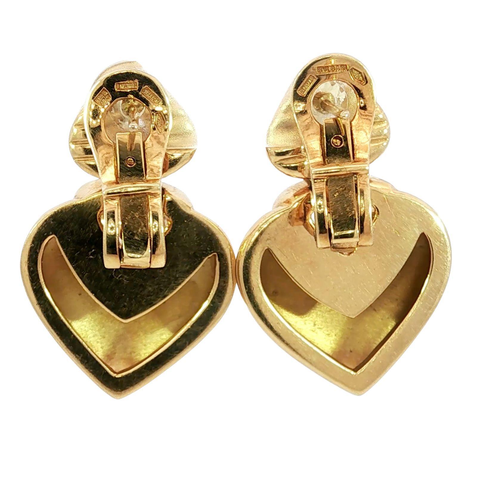 Orecchini Bulgari Doppio Cuore in oro giallo 18 carati con motivo a cuore in vendita 1
