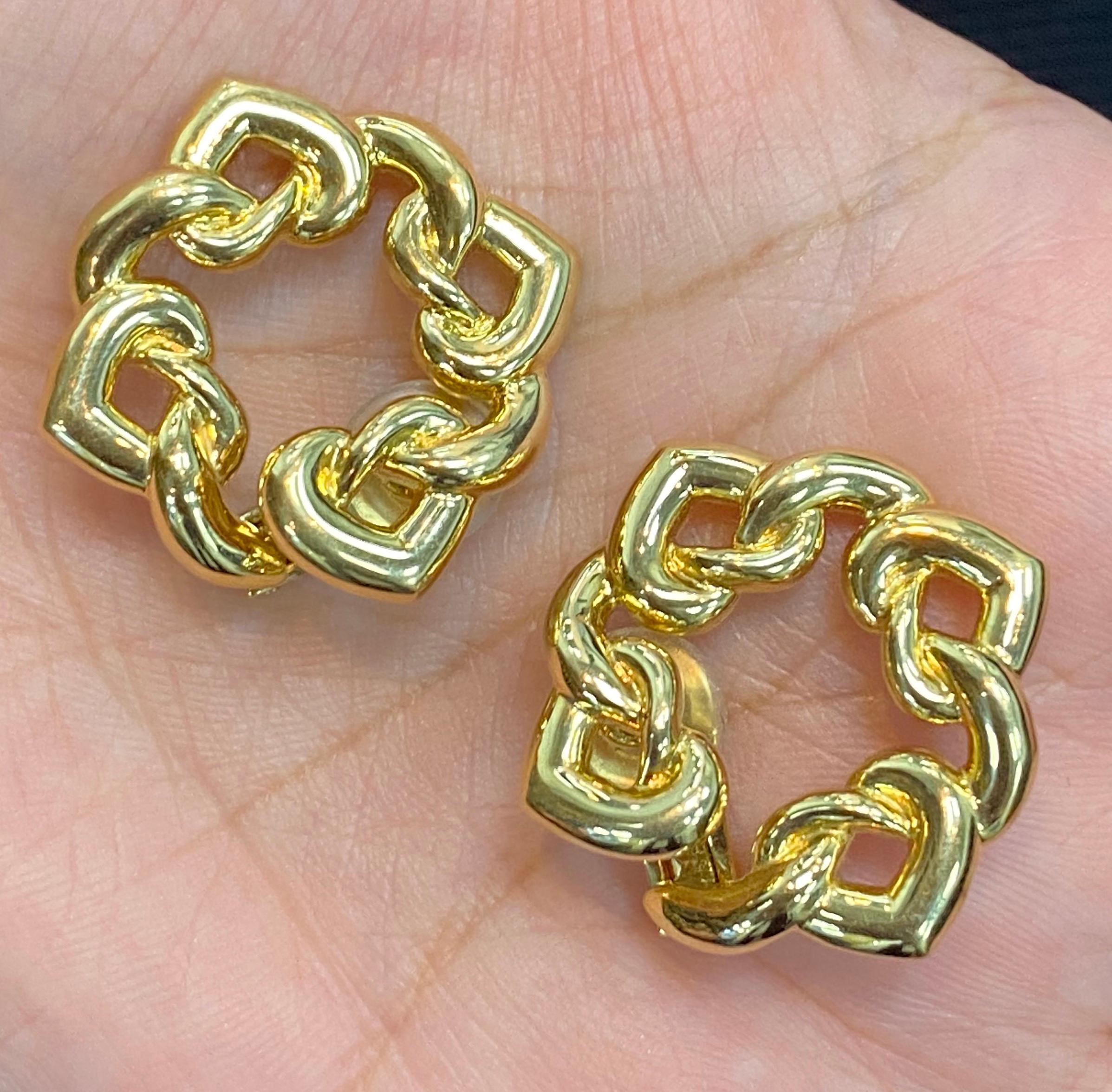 Bulgari Doppio Cuore Gold Earrings In Excellent Condition For Sale In New York, NY