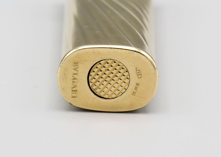 Women's or Men's Bulgari Dunhill Midcentury Ruby 18 Karat Gold Lighter For Sale