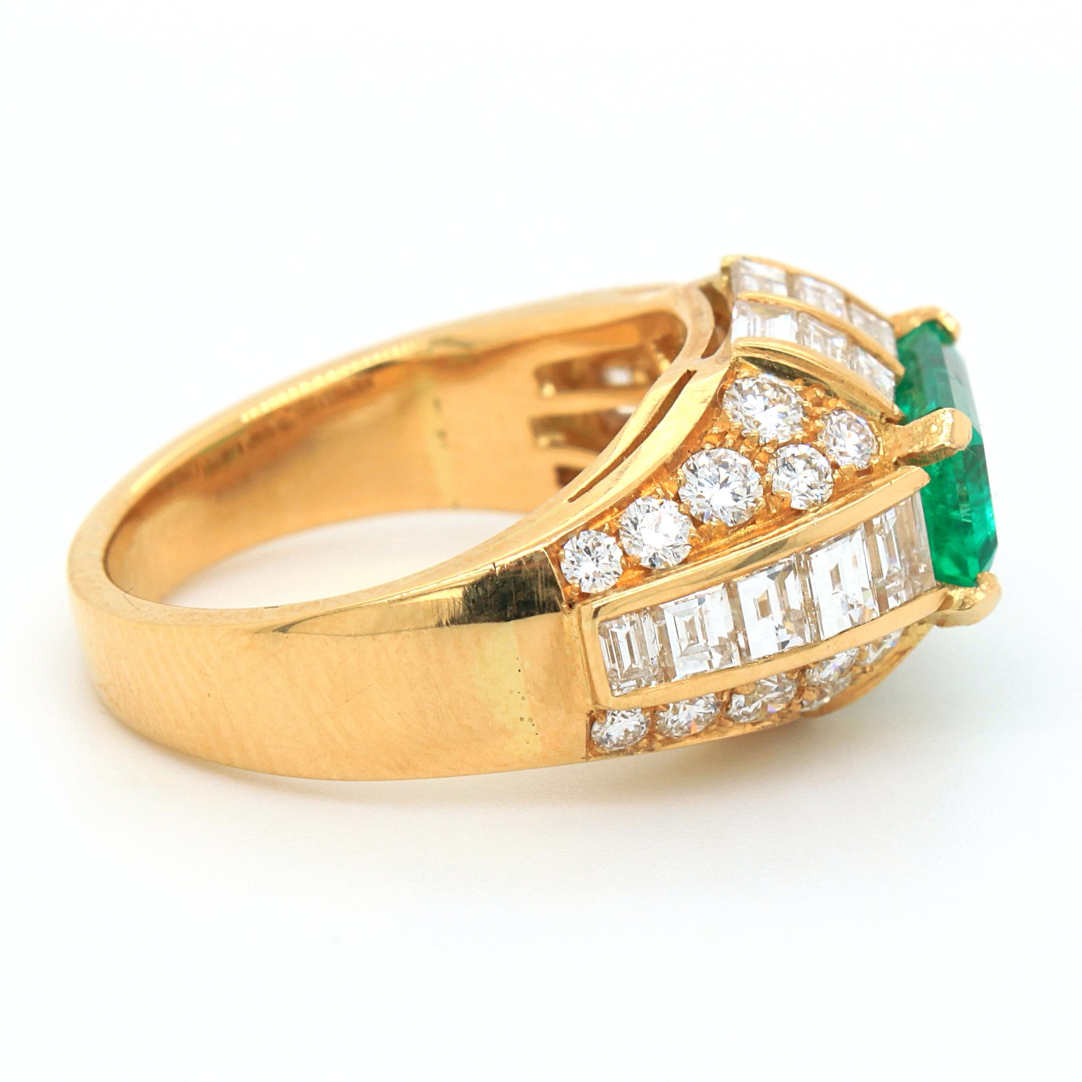 Women's or Men's Bulgari Emerald and Diamond Trombino Ring, ca. 1970s For Sale