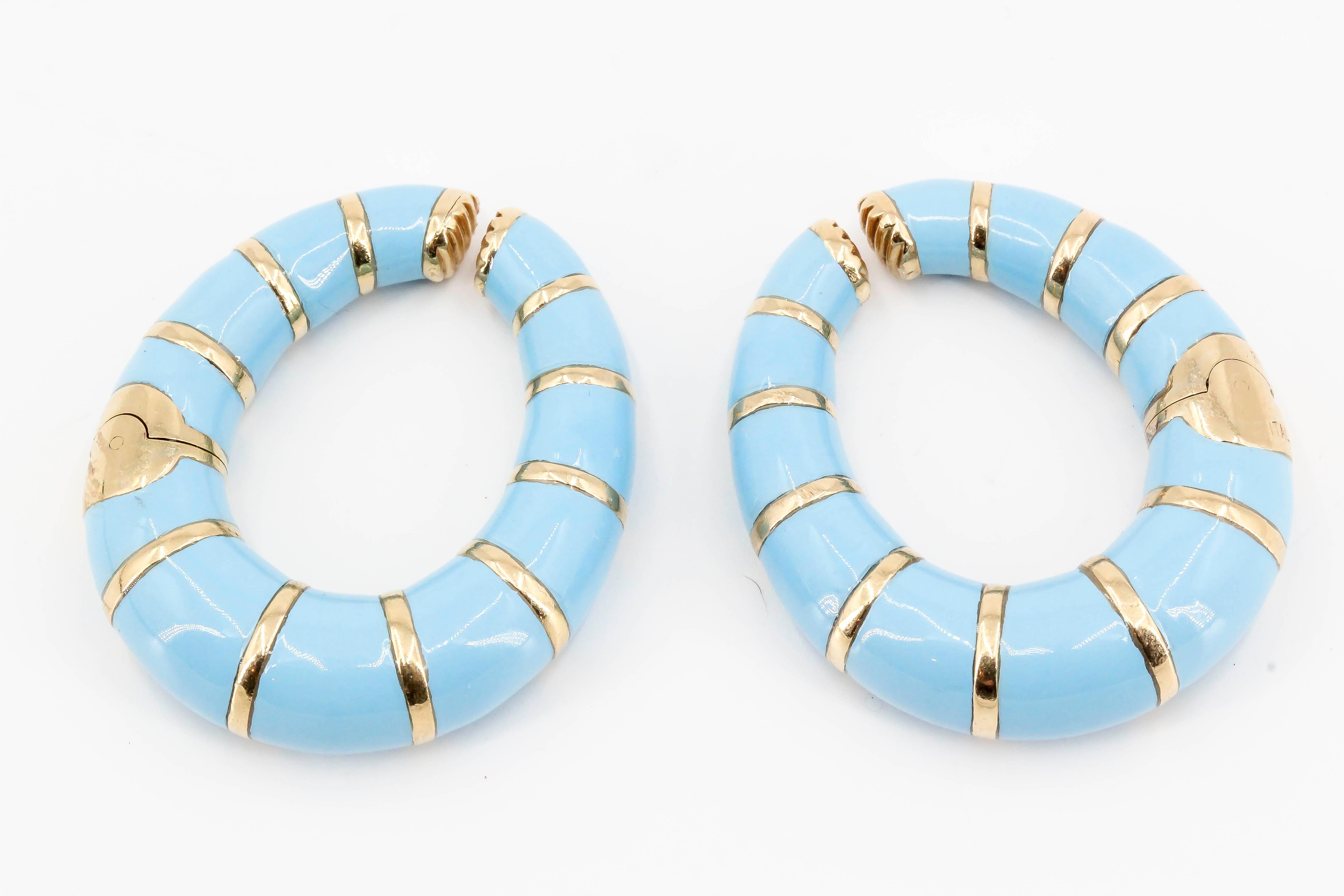 Bulgari Enamel and 18 Karat Yellow Gold Hoop Earrings In Excellent Condition In New York City, NY