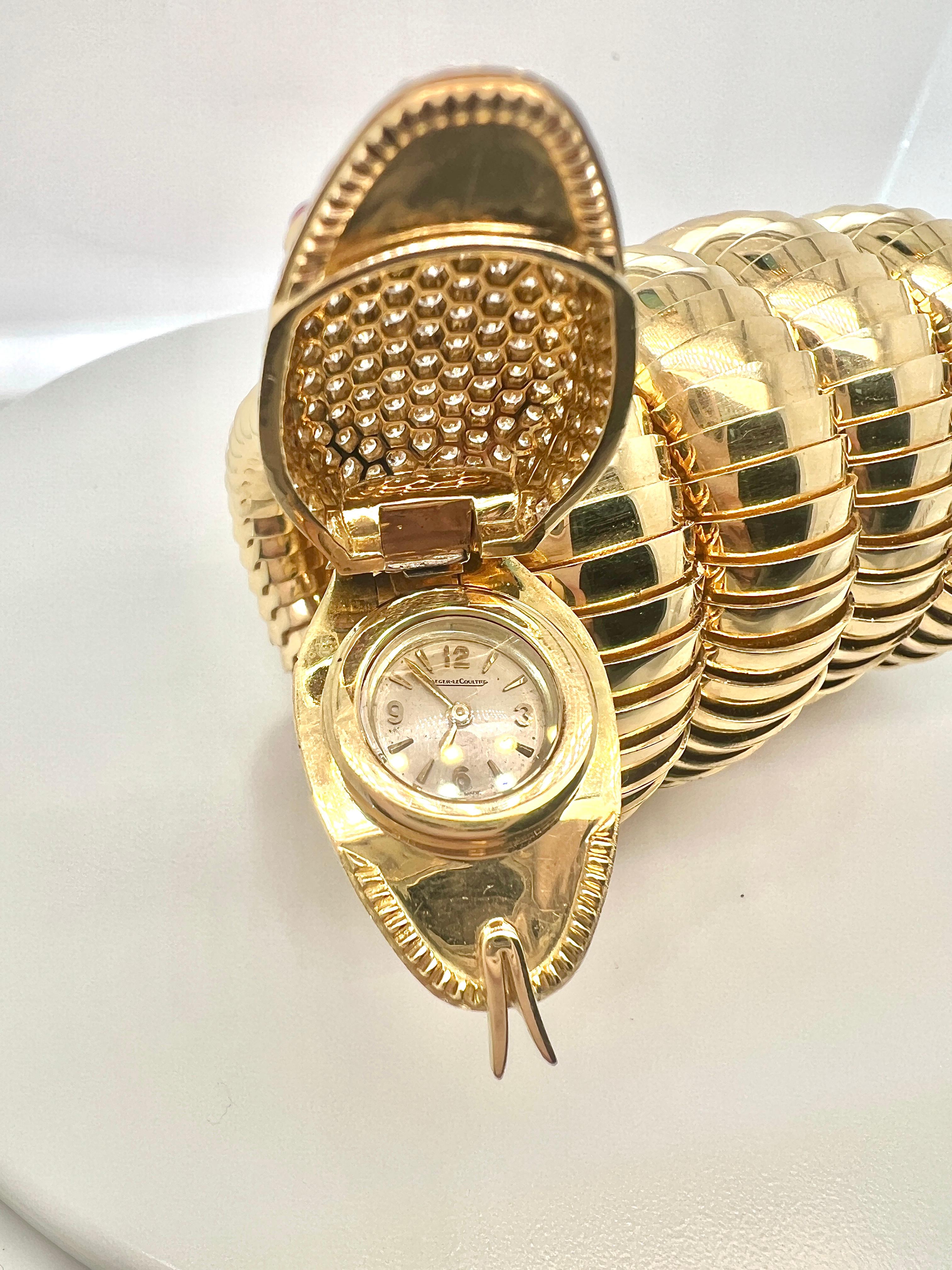 Orologio Bulgari Straordinario Serpenti Tubogas Bracciale in oro 18k In condizioni ottime in vendita a New York, NY