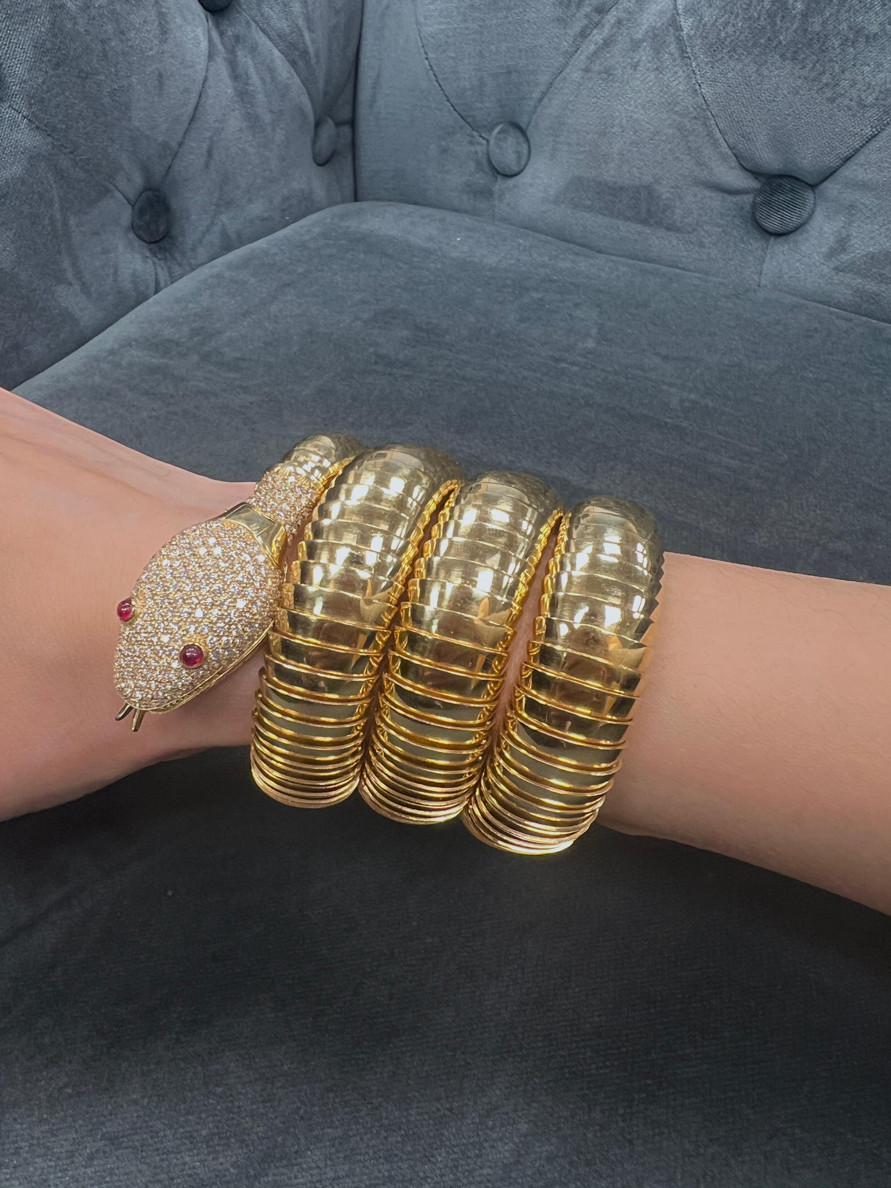 Donna Orologio Bulgari Straordinario Serpenti Tubogas Bracciale in oro 18k in vendita