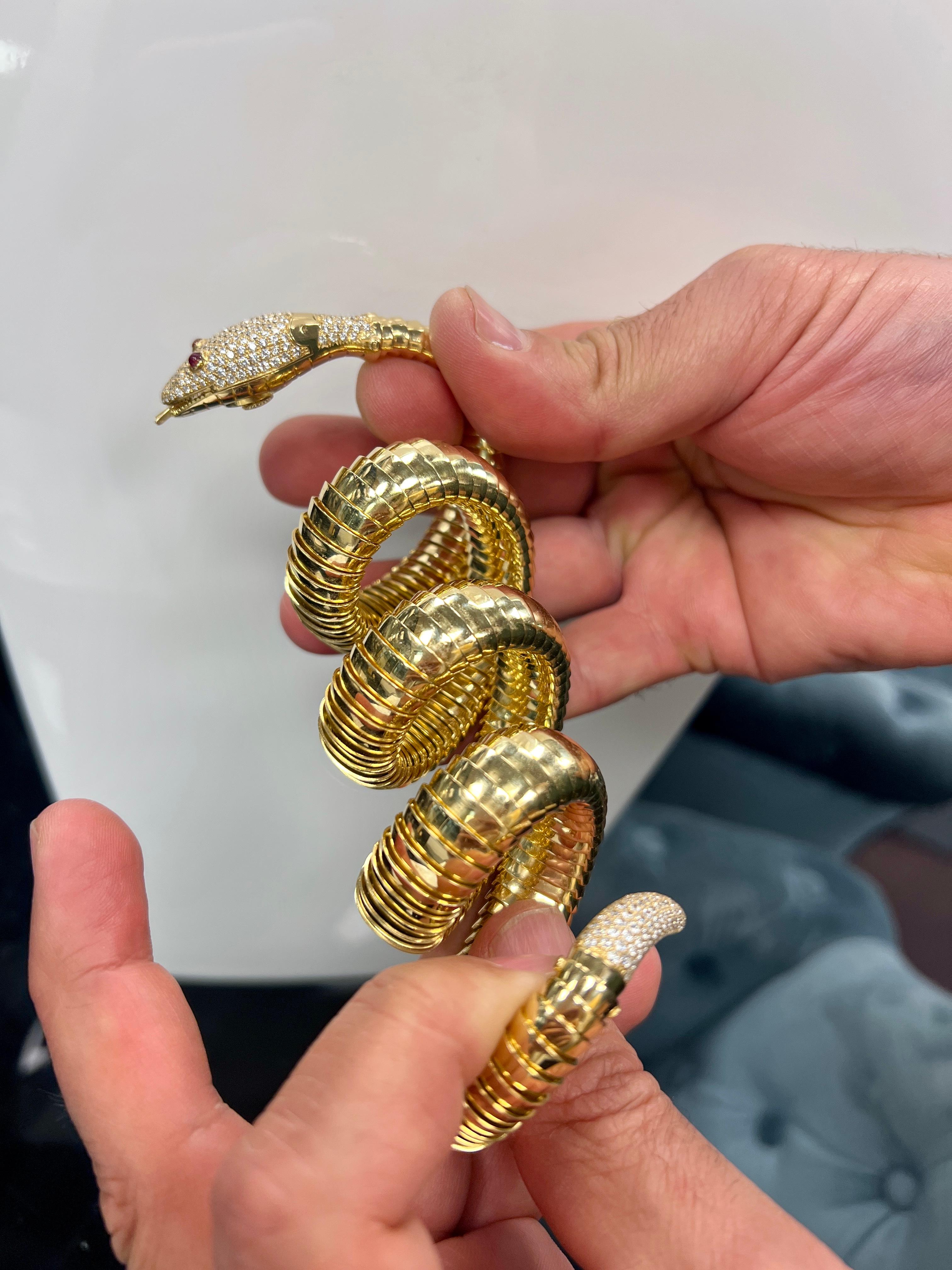 Orologio Bulgari Straordinario Serpenti Tubogas Bracciale in oro 18k in vendita 4