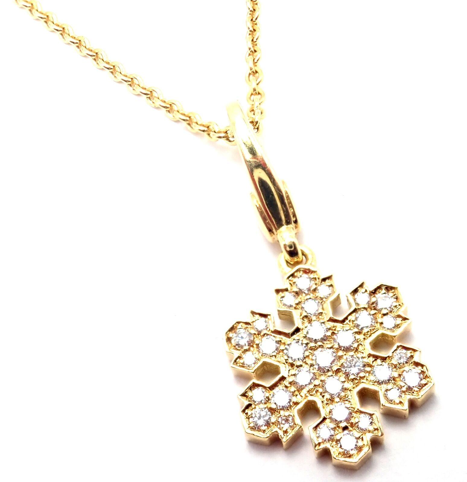 Bulgari Fiocco di Neve Snowflake Diamond Yellow Gold Pendant Necklace For Sale 6