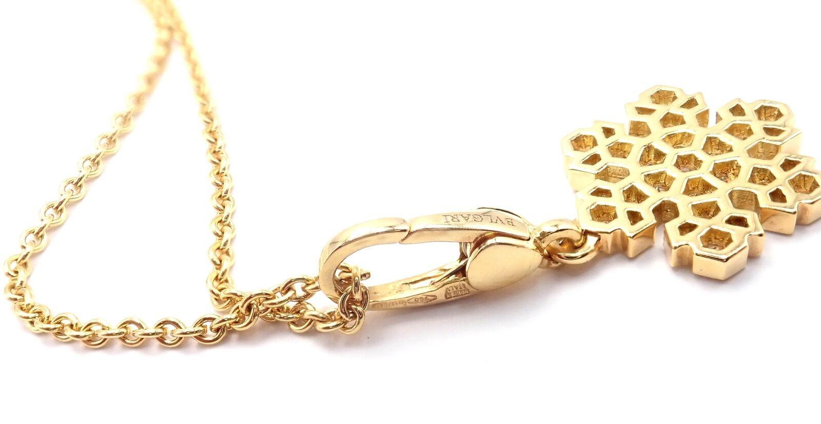 Women's or Men's Bulgari Fiocco di Neve Snowflake Diamond Yellow Gold Pendant Necklace For Sale