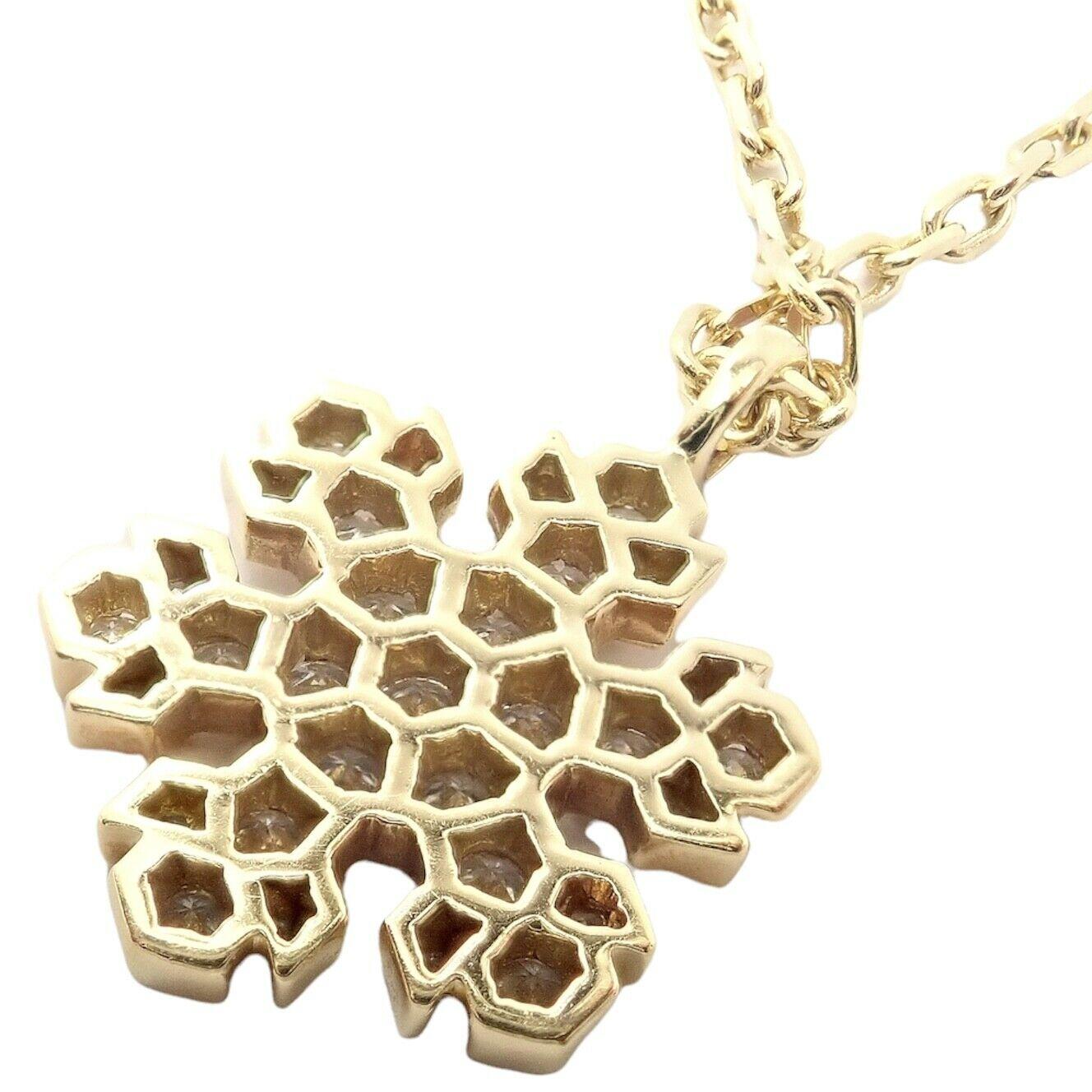 Bulgari Fiocco di Neve Snowflake Diamond Yellow Gold Pendant Necklace 1