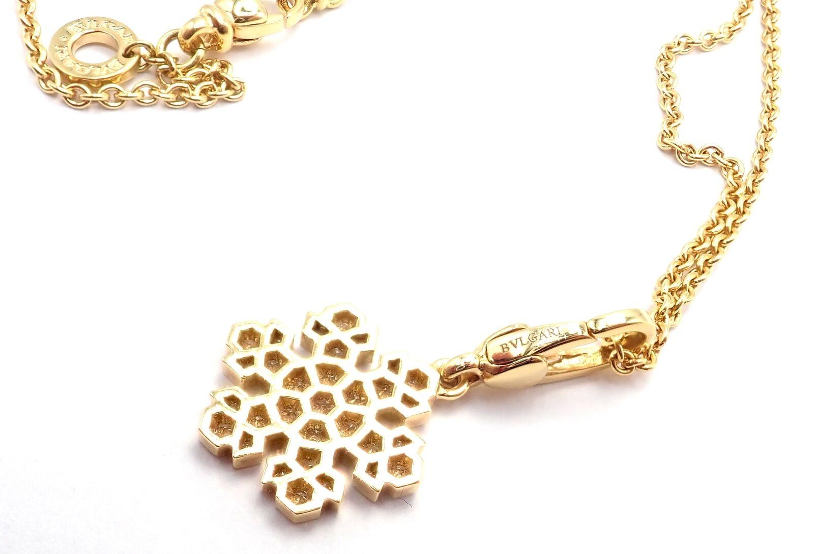 Bulgari Fiocco di Neve Snowflake Diamond Yellow Gold Pendant Necklace For Sale 1